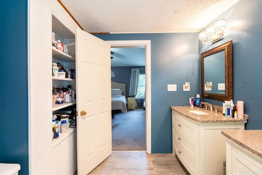 River Oaks Estates - Residential