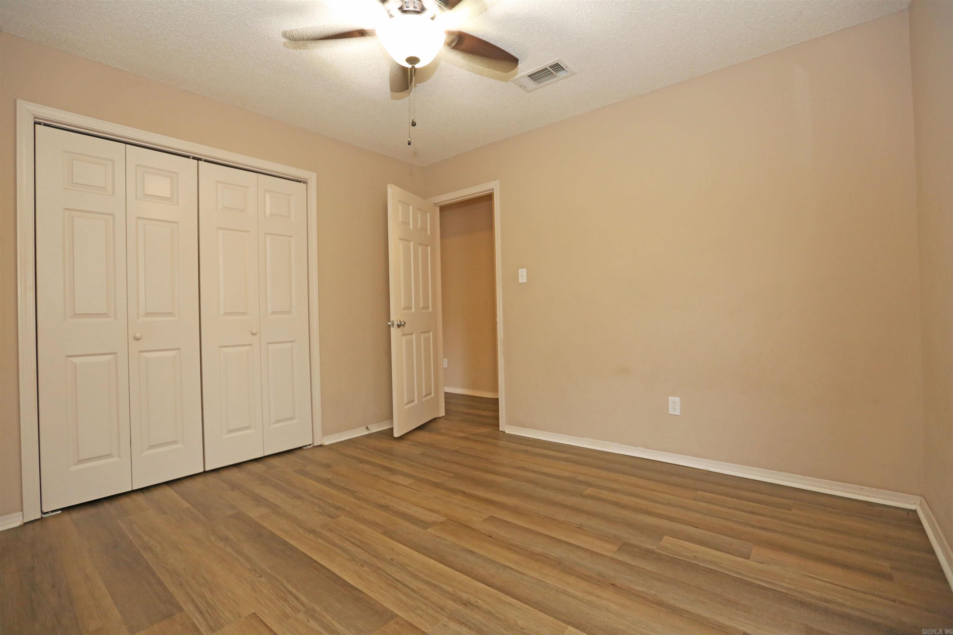 CHERRY CREEK - Residential