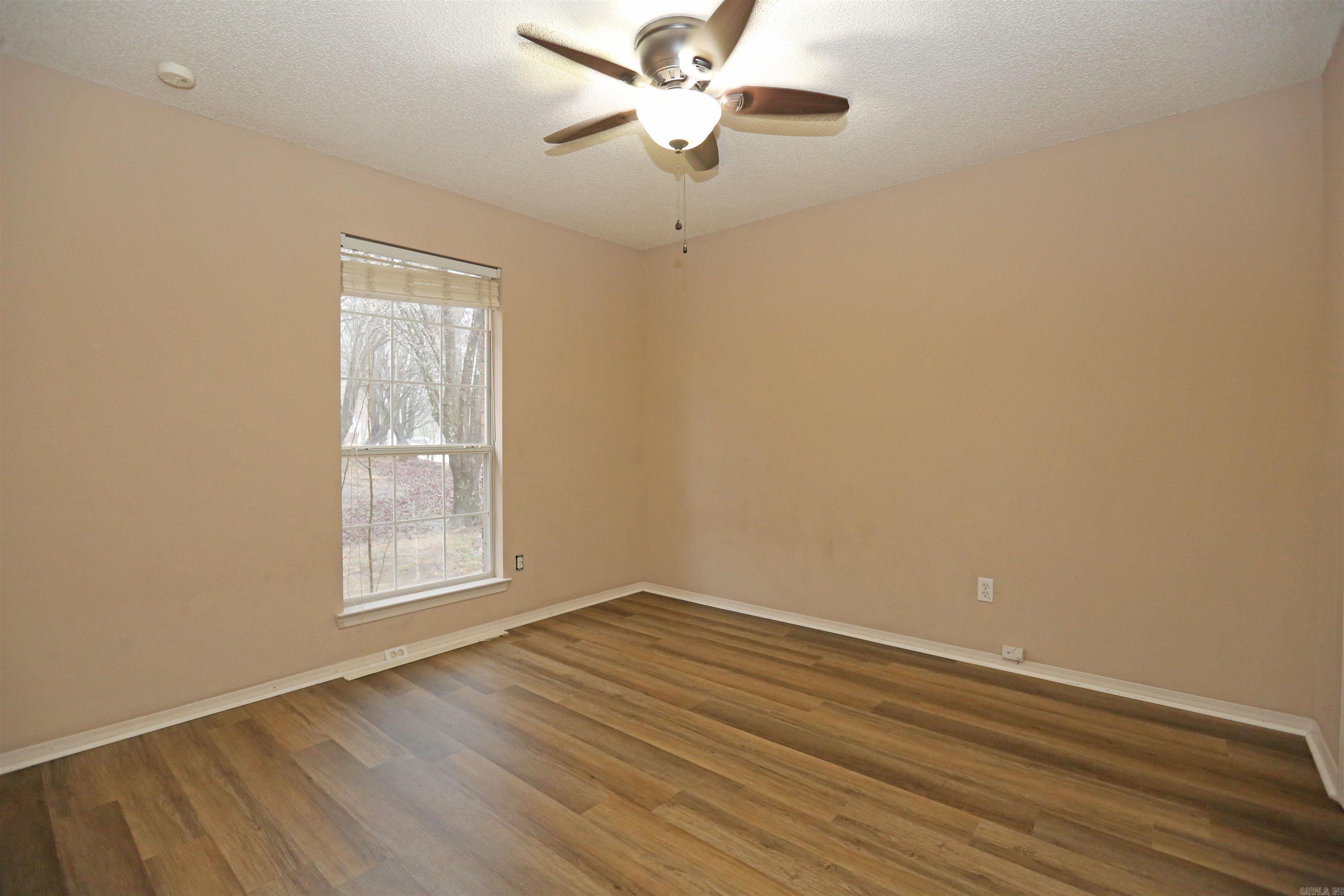 CHERRY CREEK - Residential