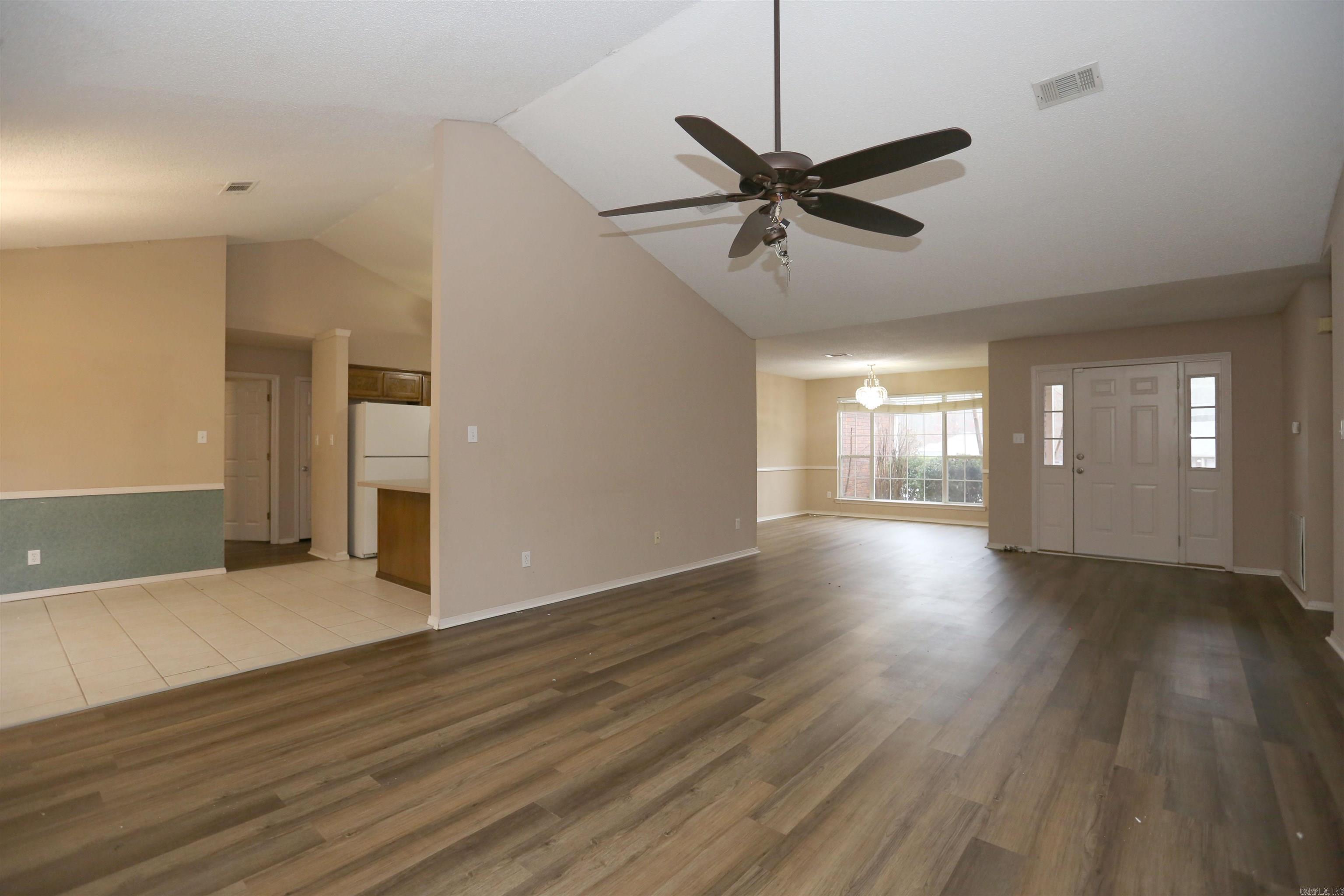 CHERRY CREEK - Residential