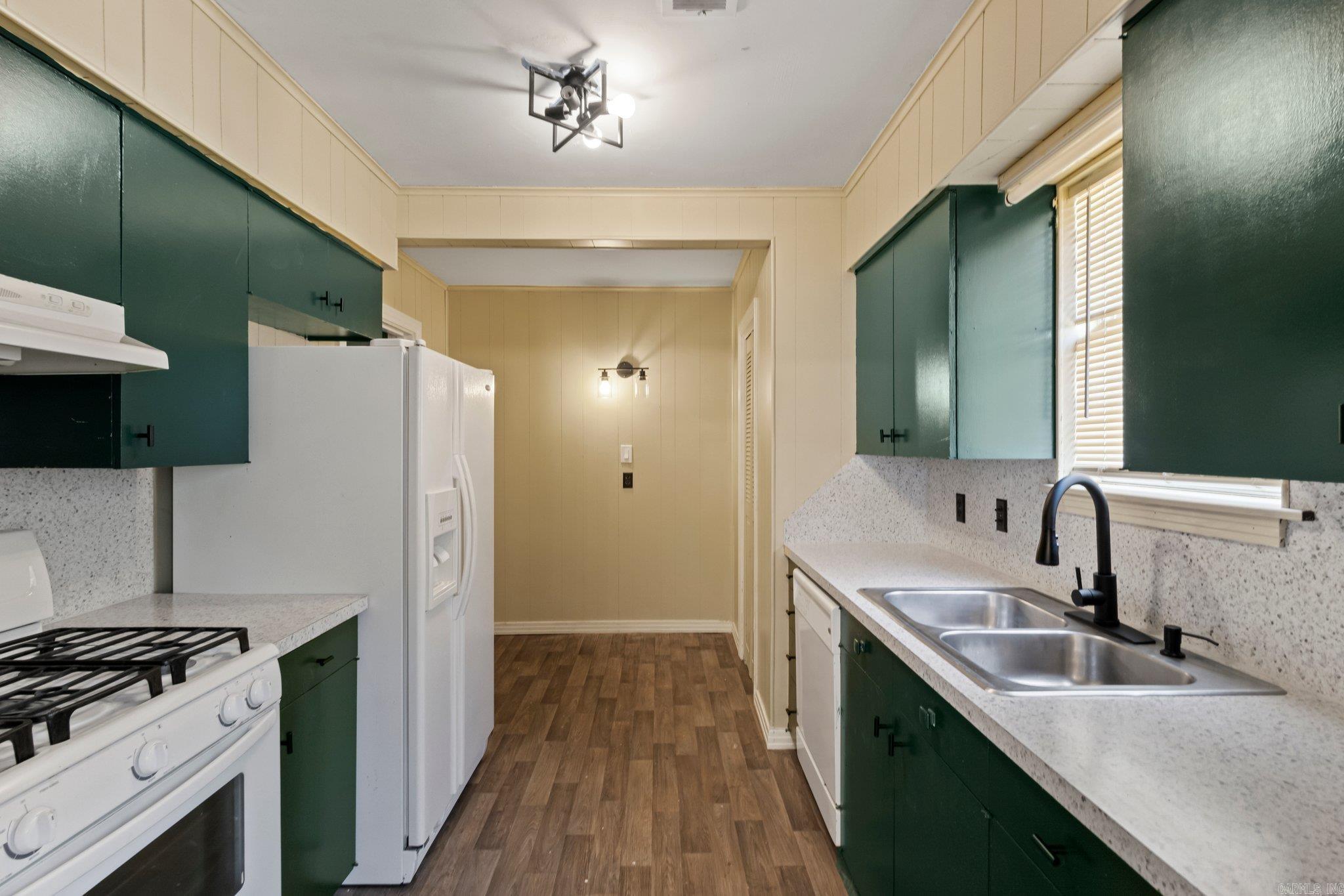 BARING CROSS - Residential