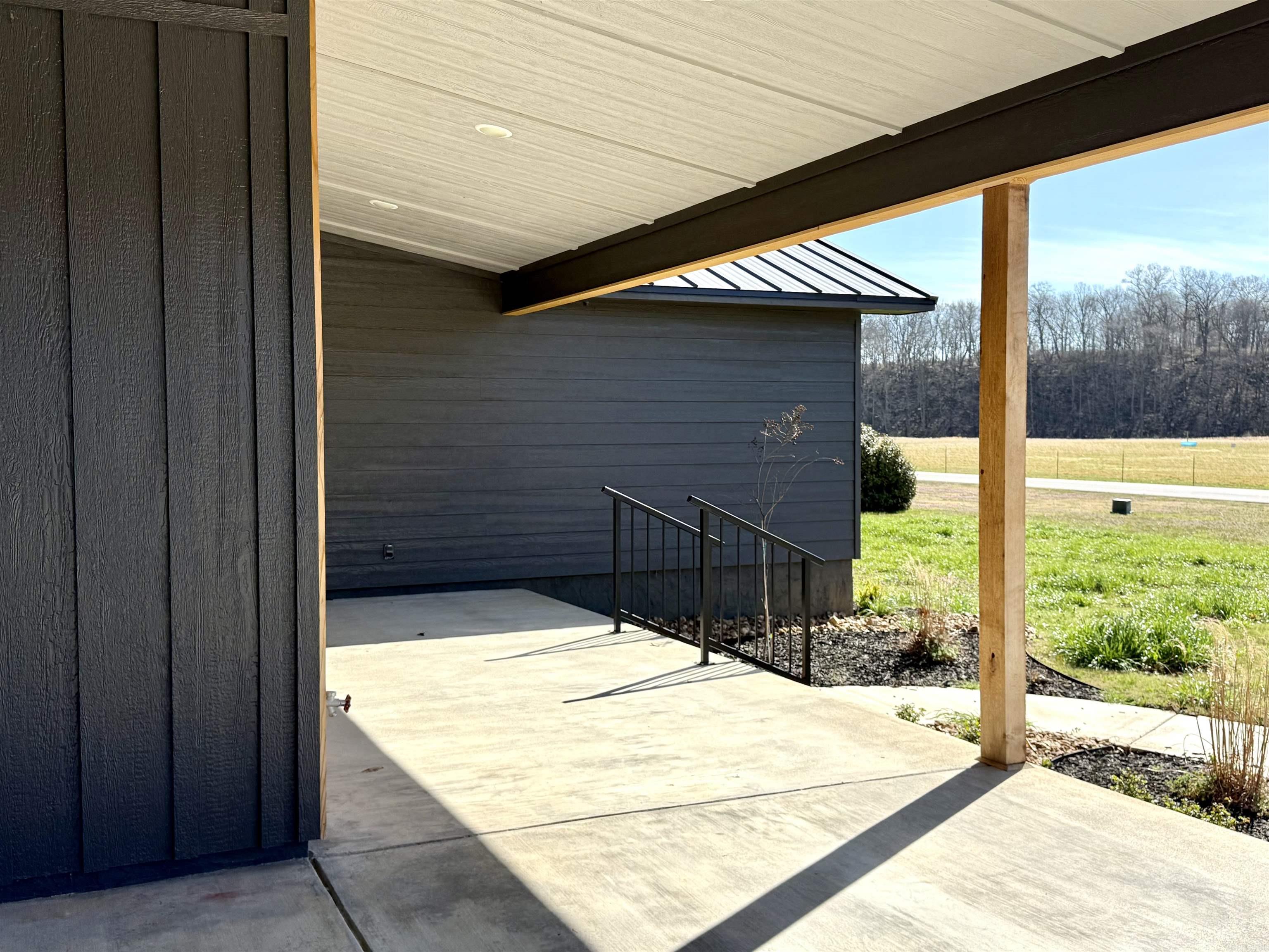 River Drive East Estate - Residential