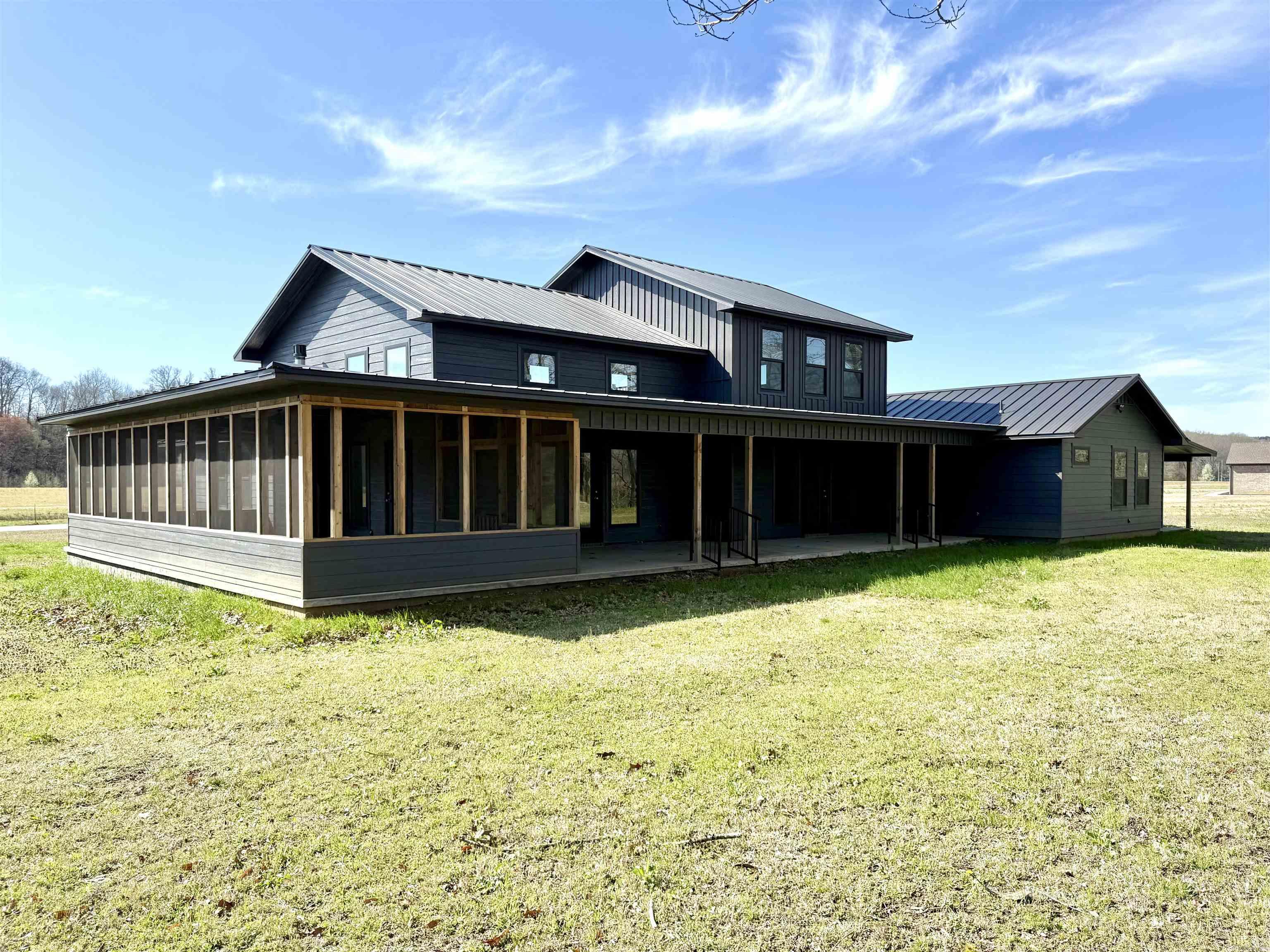 River Drive East Estate - Residential