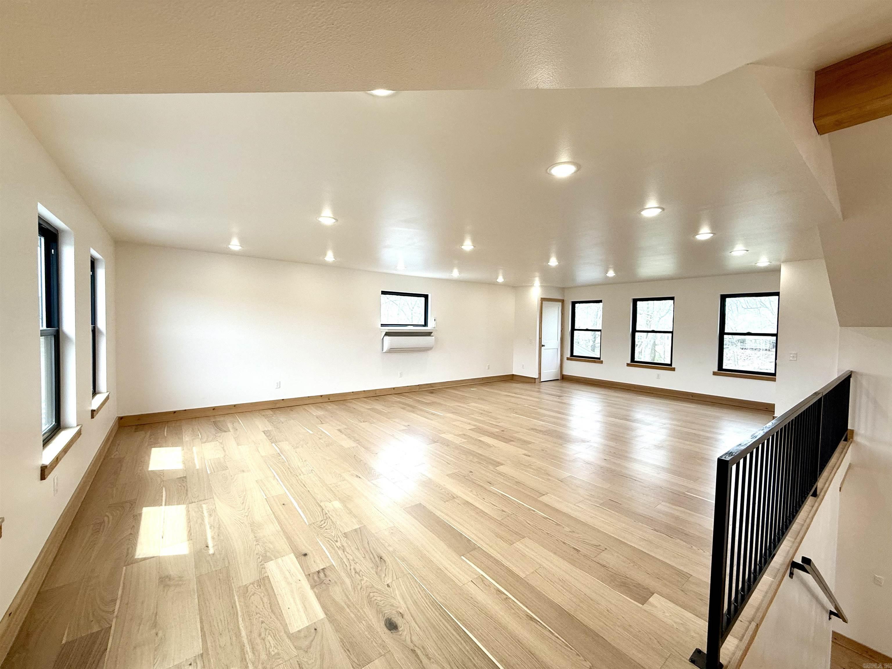 River Drive East Estate - Residential