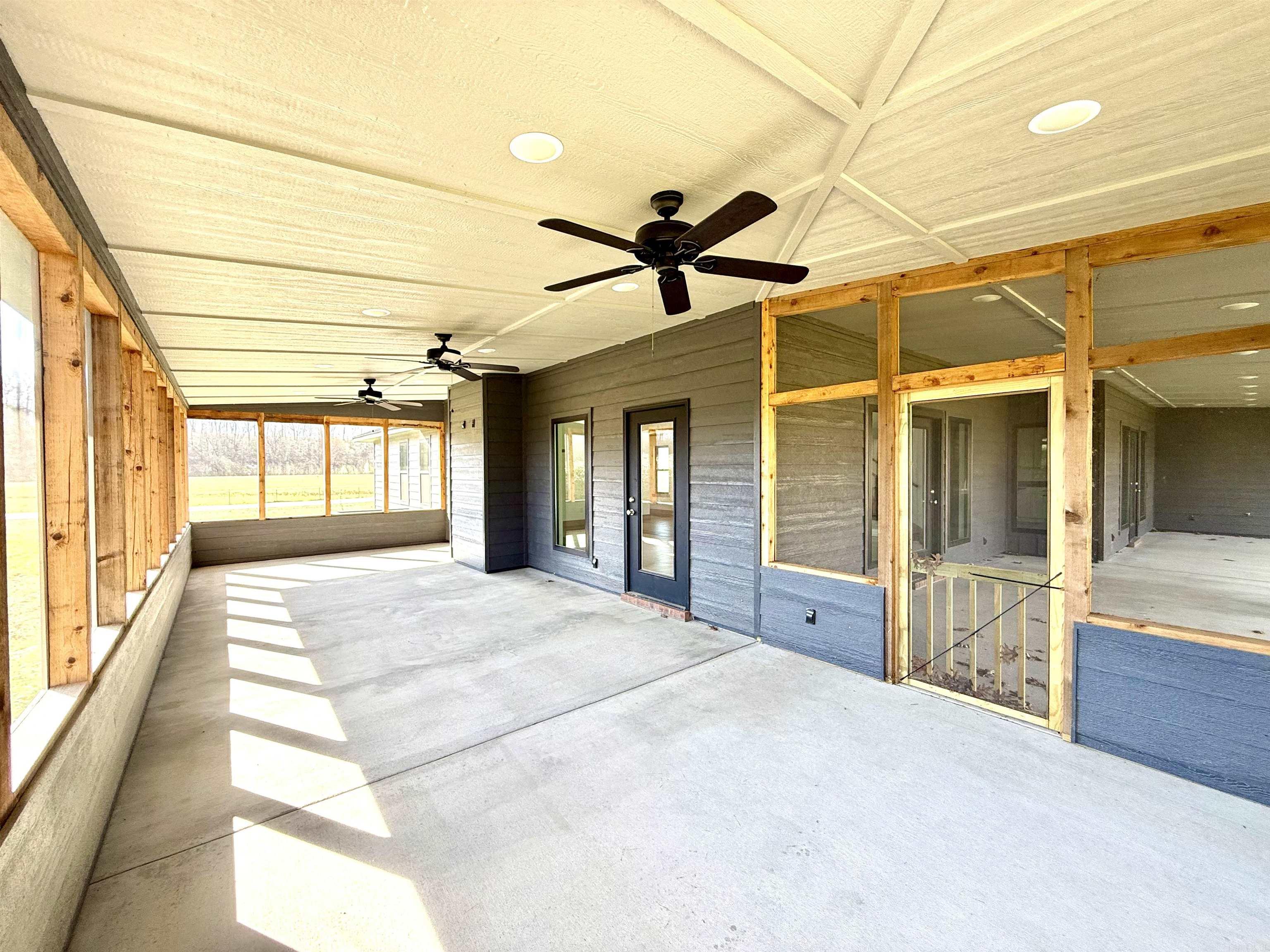 River Drive East Estate - Residential