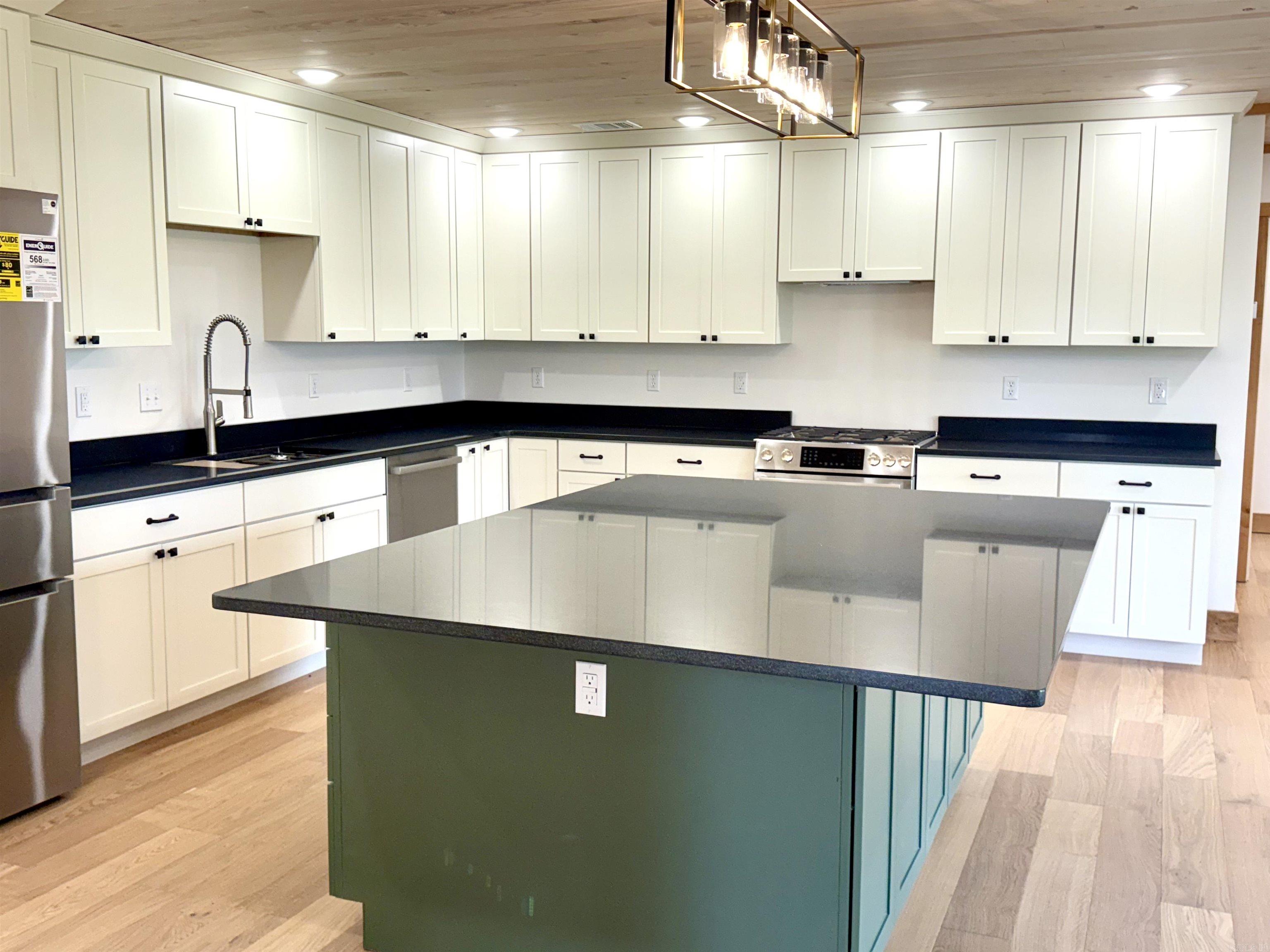 River Drive East Estate - Residential