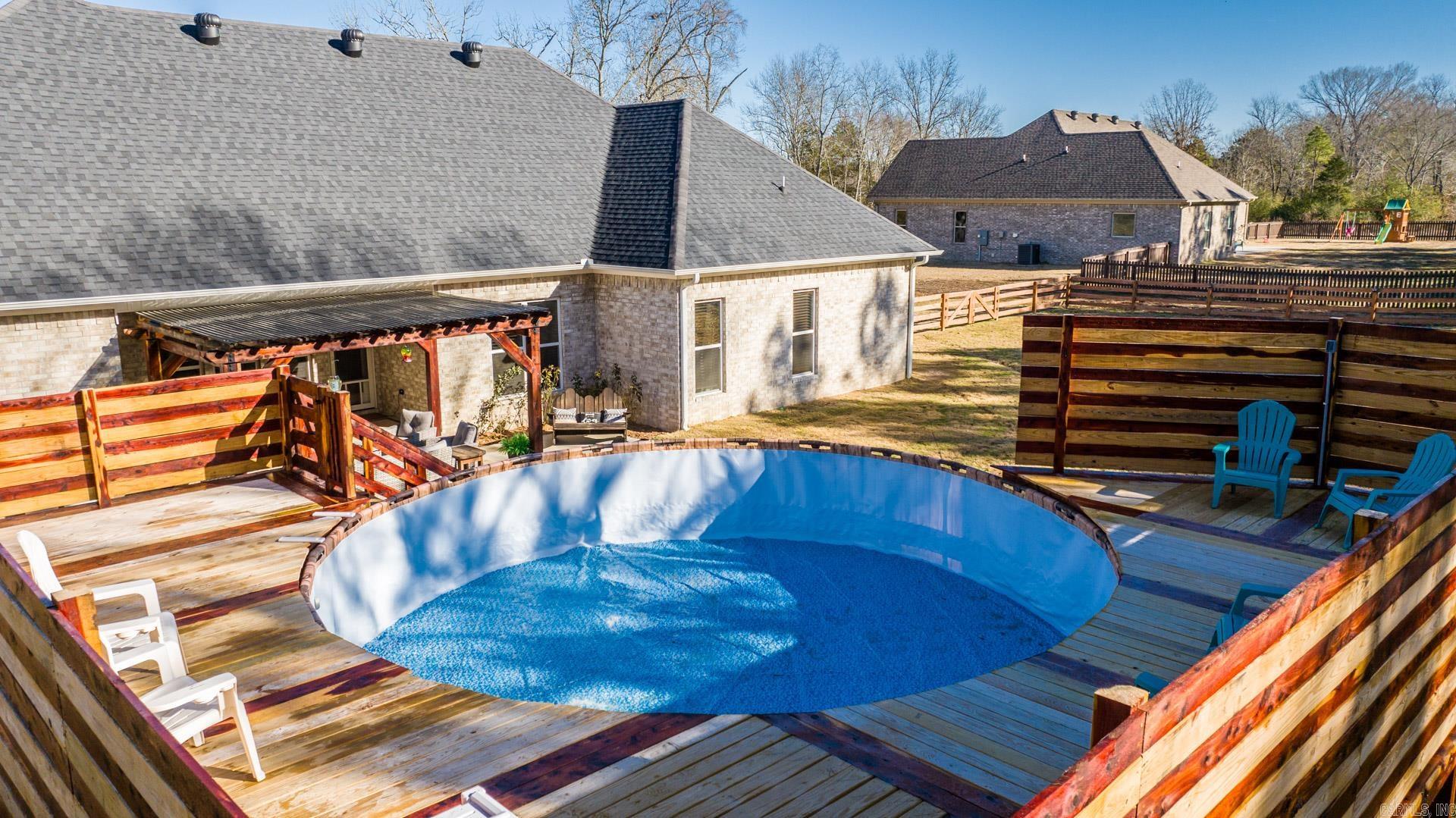 Metes & Bounds - Residential