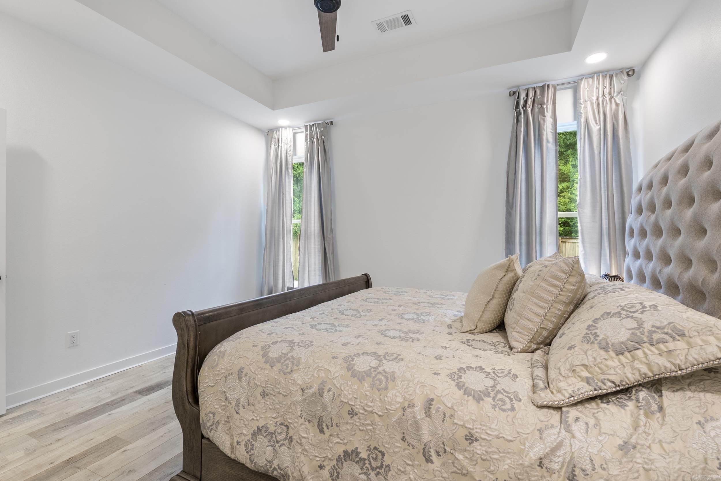 RIVENDALE COVE - Residential