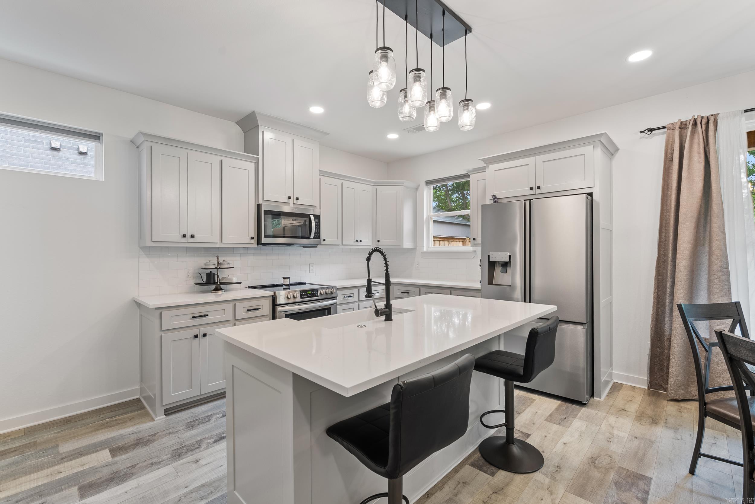 RIVENDALE COVE - Residential