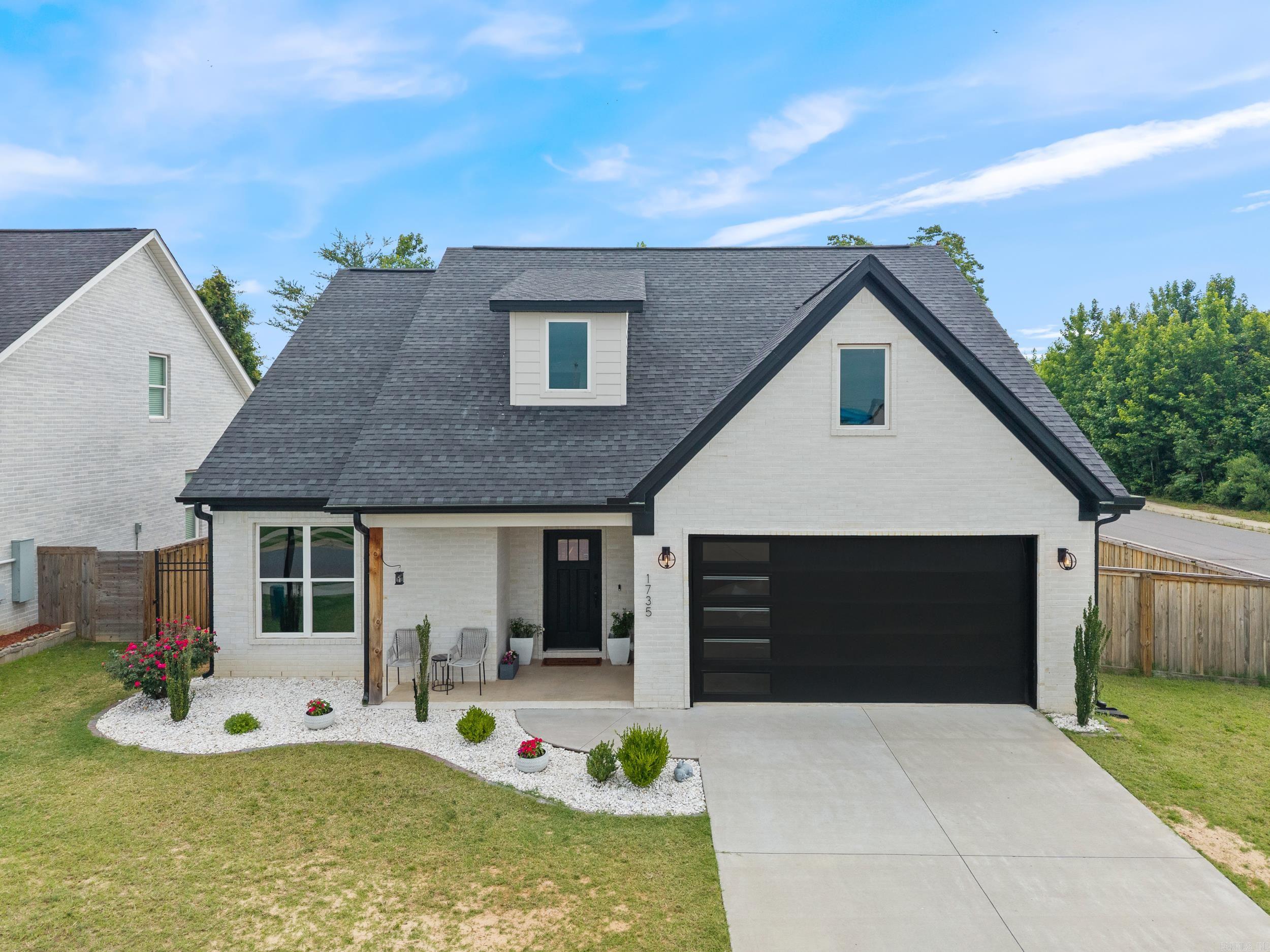 RIVENDALE COVE - Residential