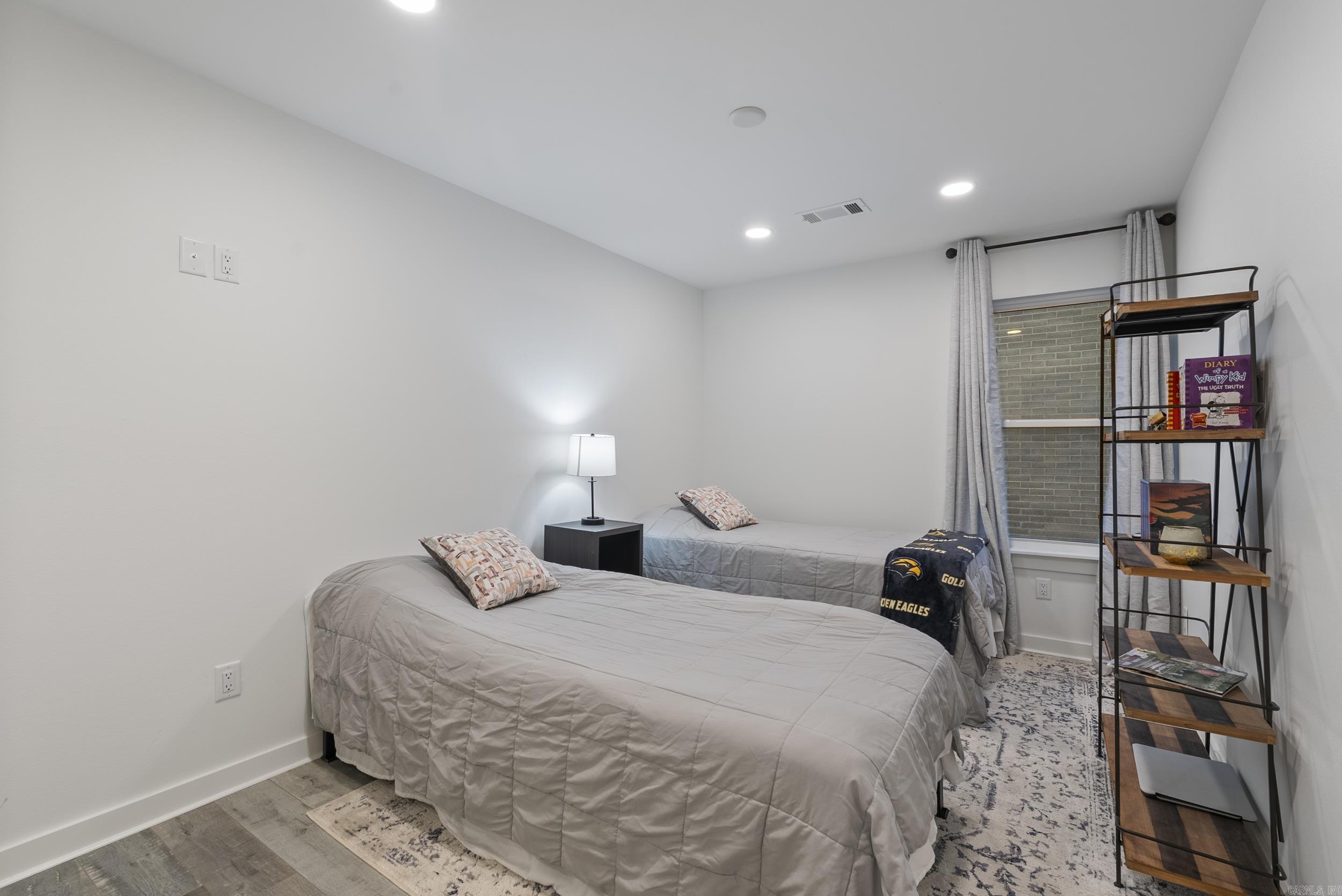 RIVENDALE COVE - Residential