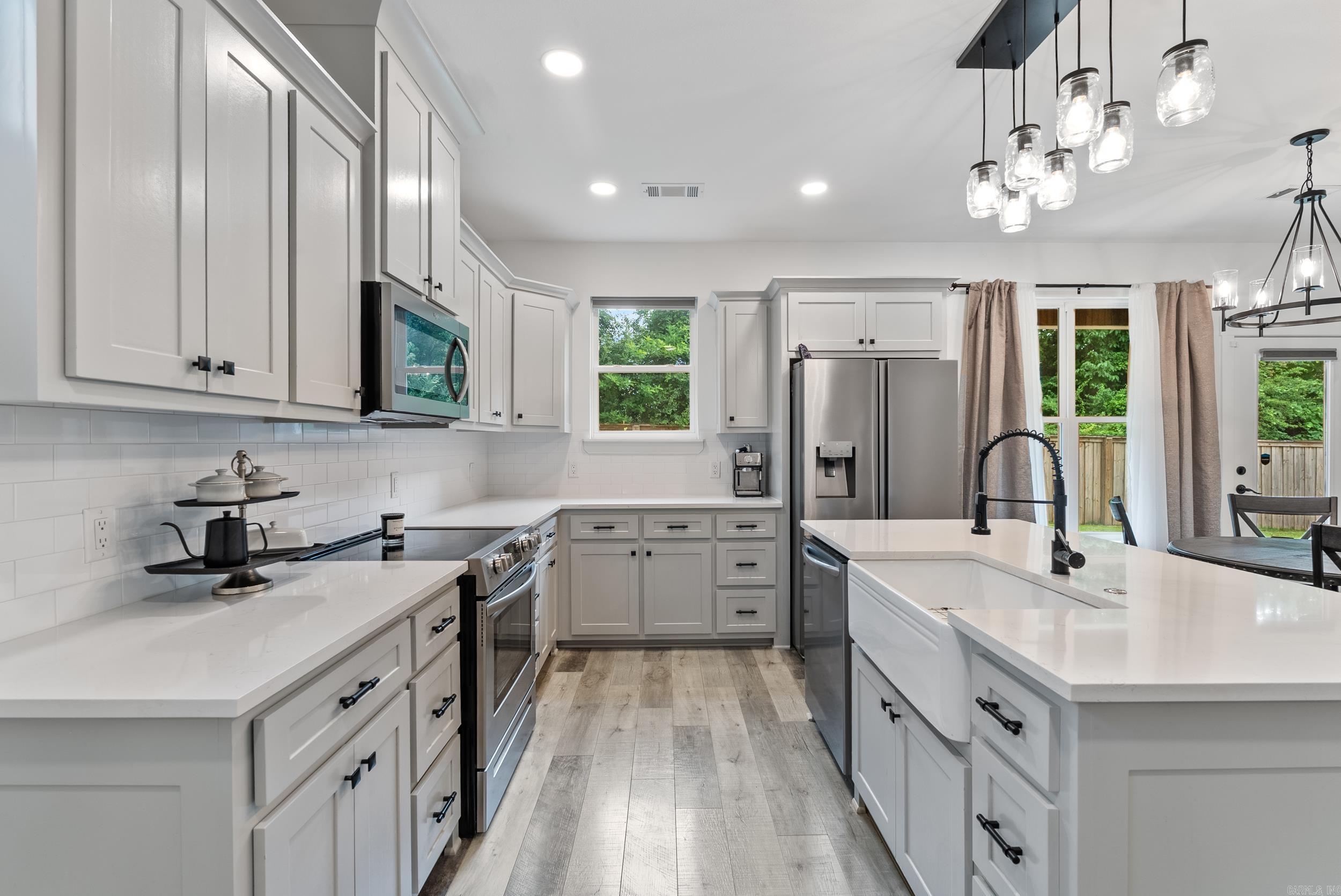 RIVENDALE COVE - Residential