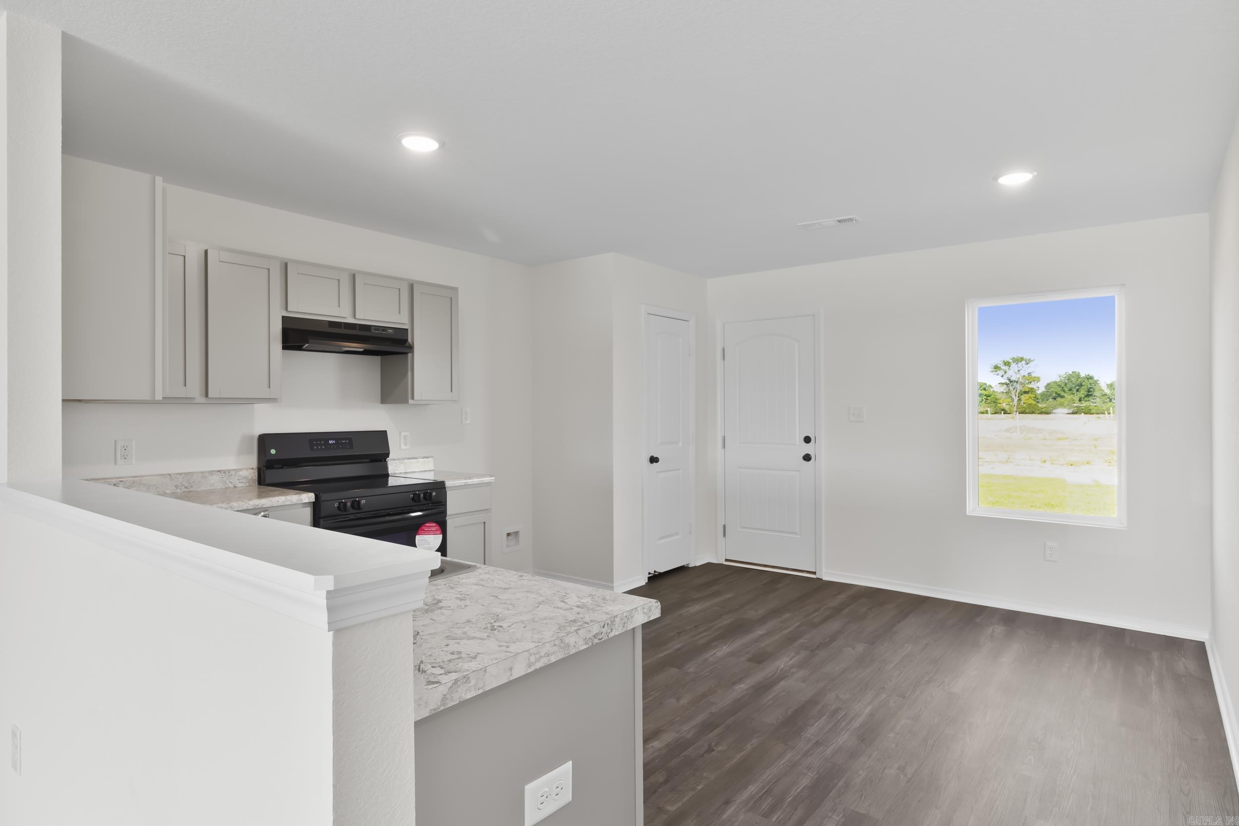 HILL FARM - Residential