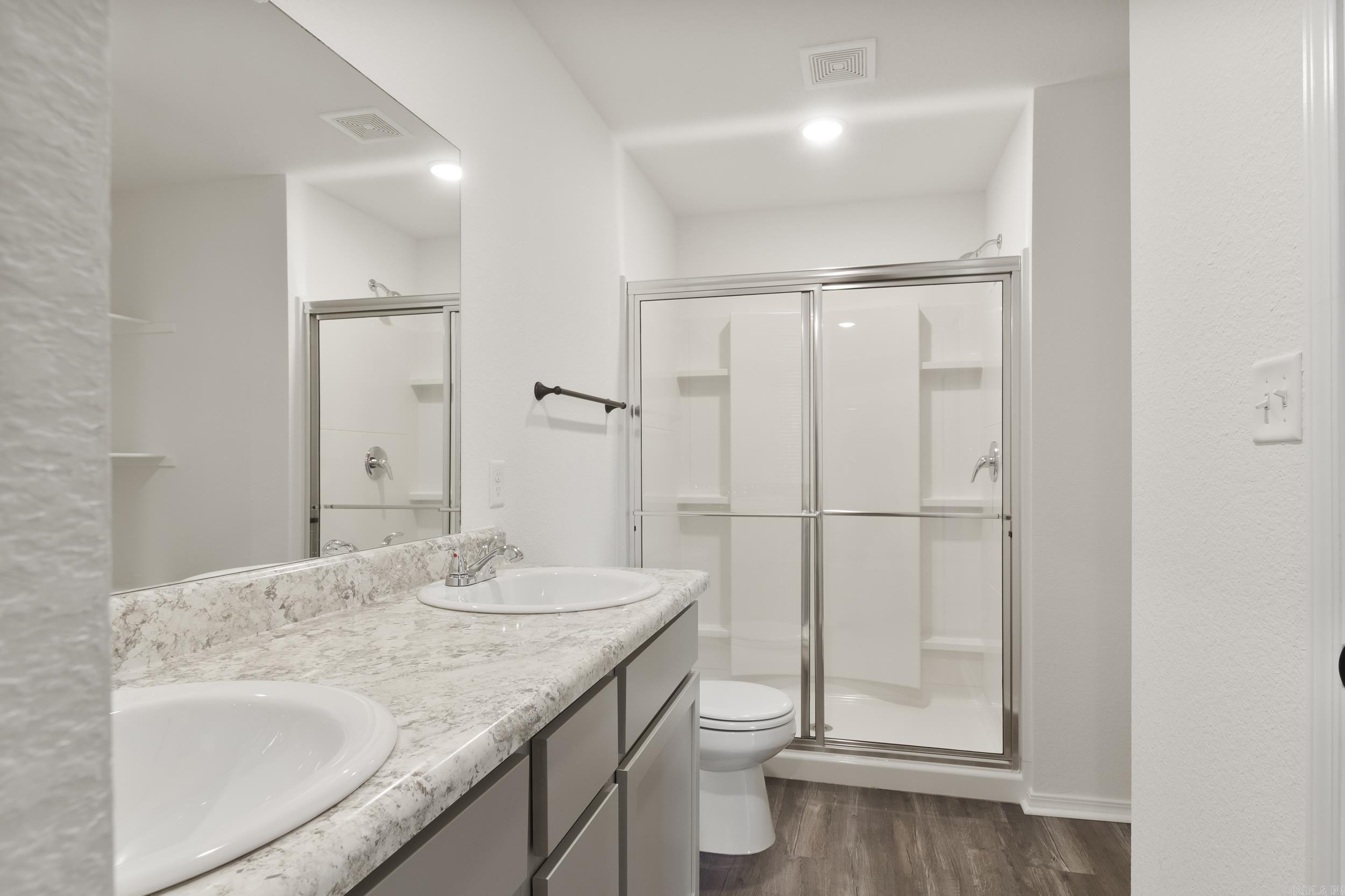 HILL FARM - Residential