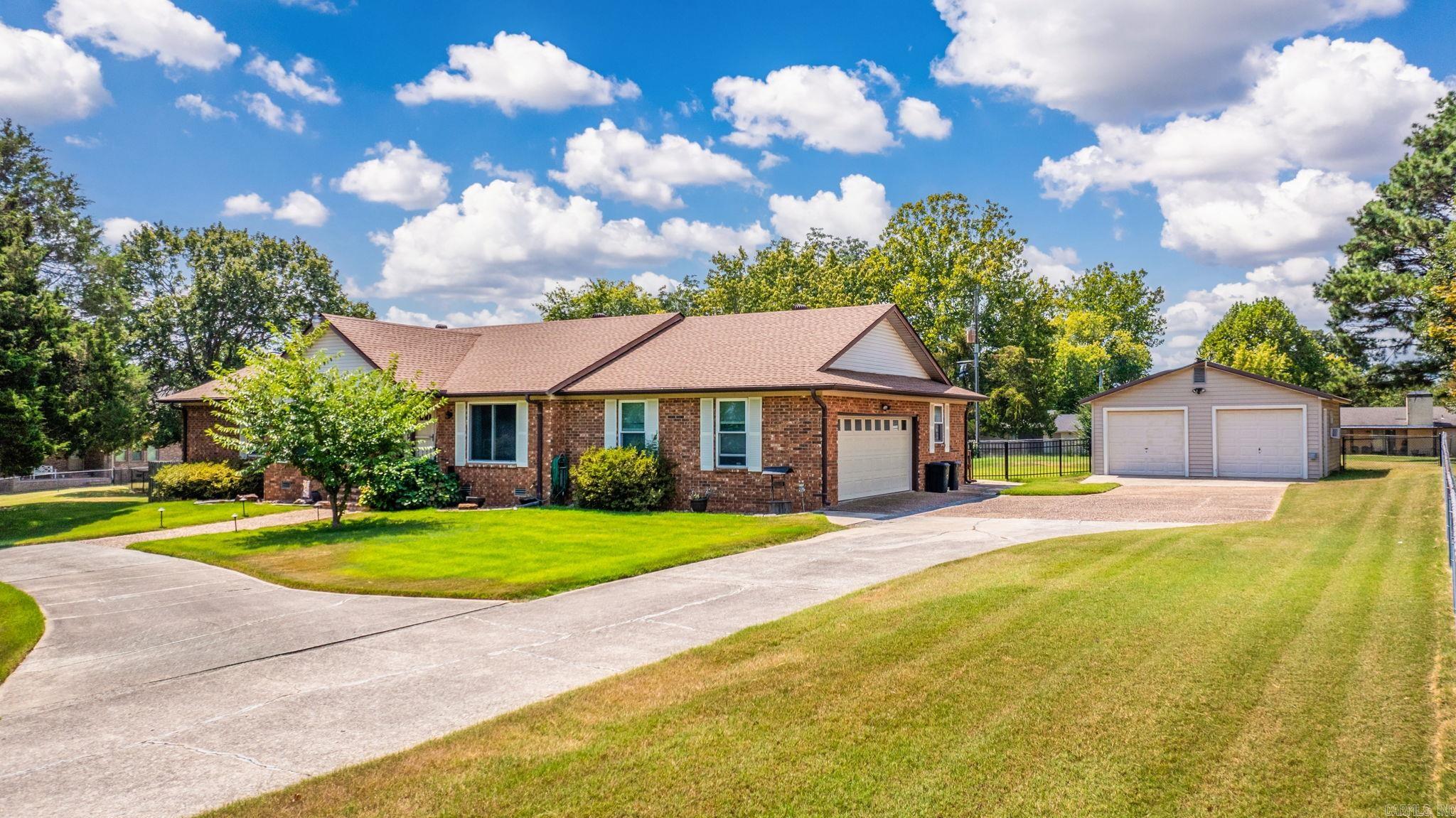 CEDAR GLADES - Residential