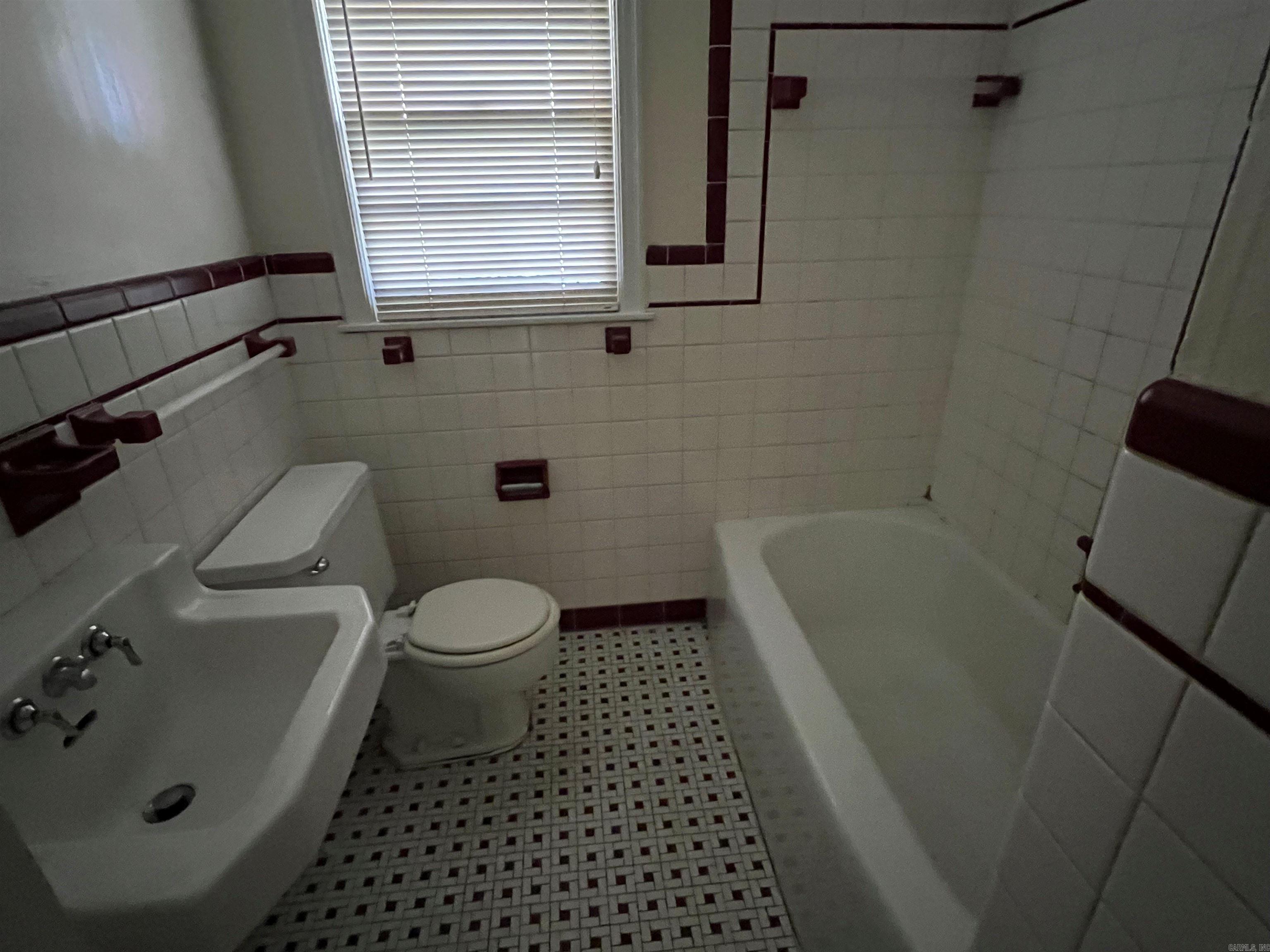 Pulaski Heights - Residential Lease