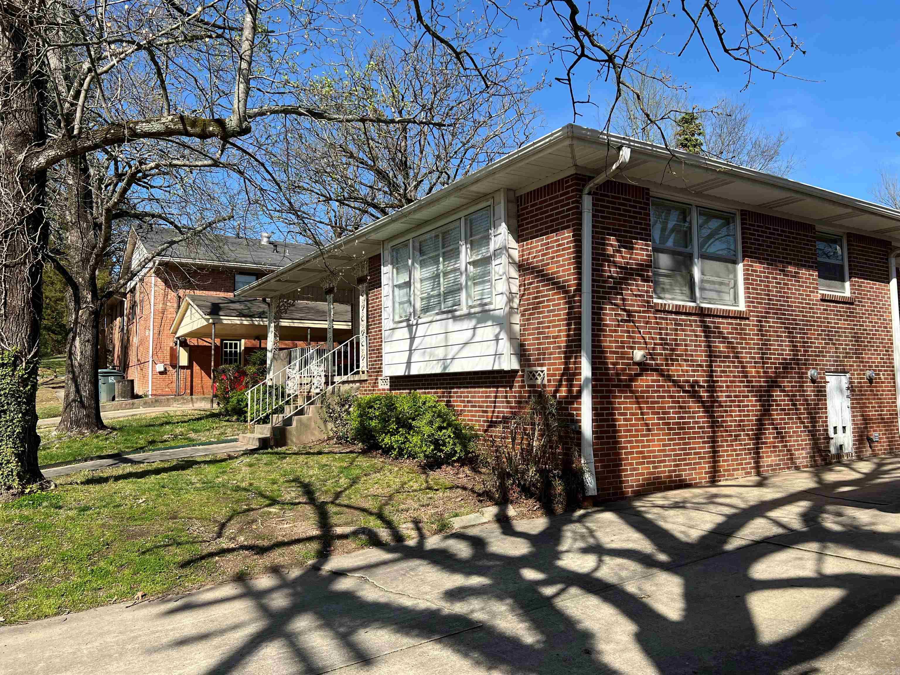 Pulaski Heights - Residential Lease