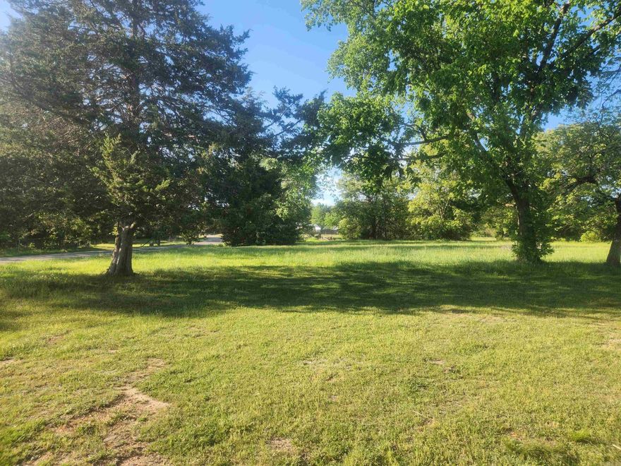 Level lot in Lamar, one of seven being listed. Great location to build your new home