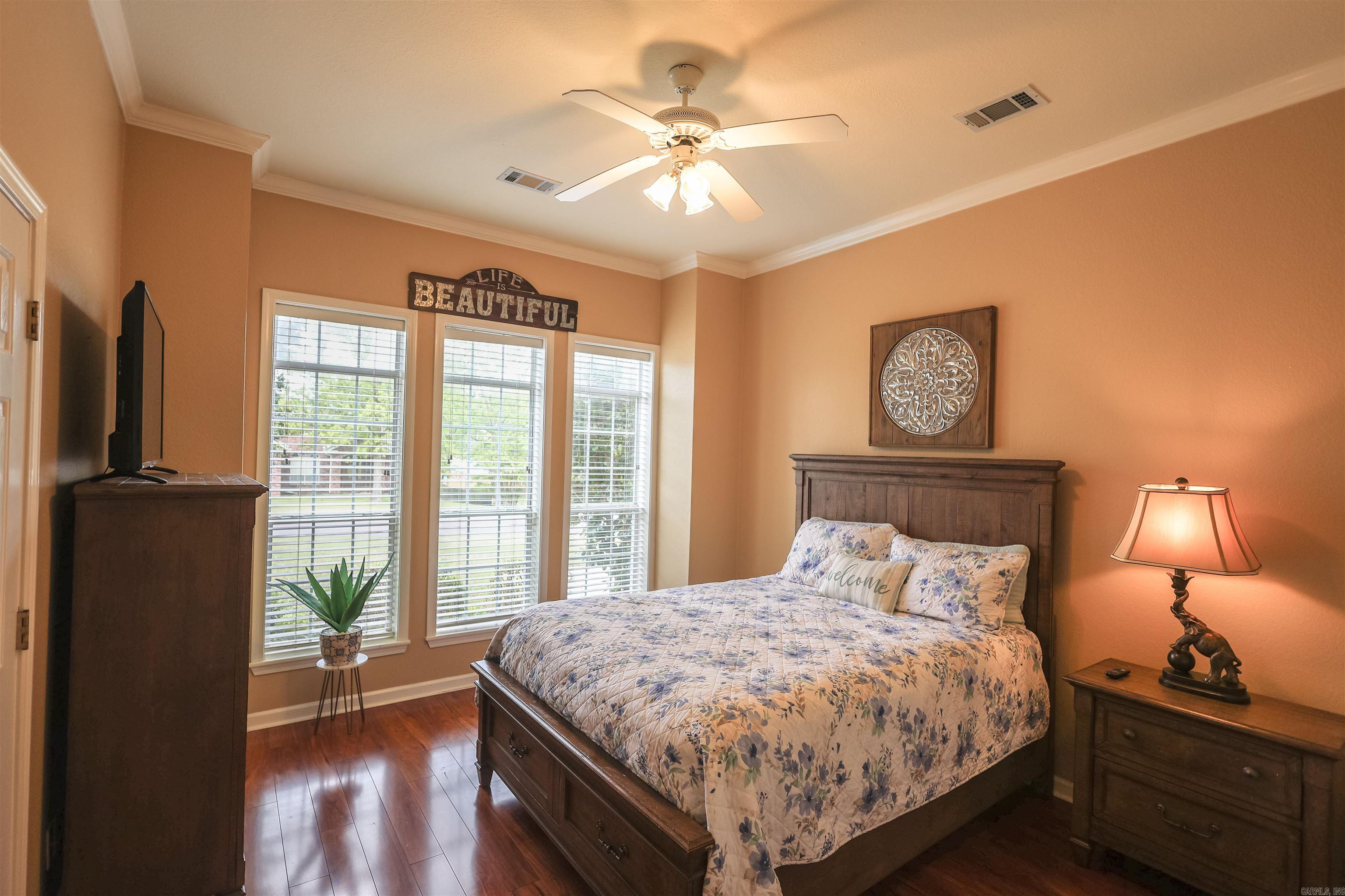 CLIFFWOOD - Residential