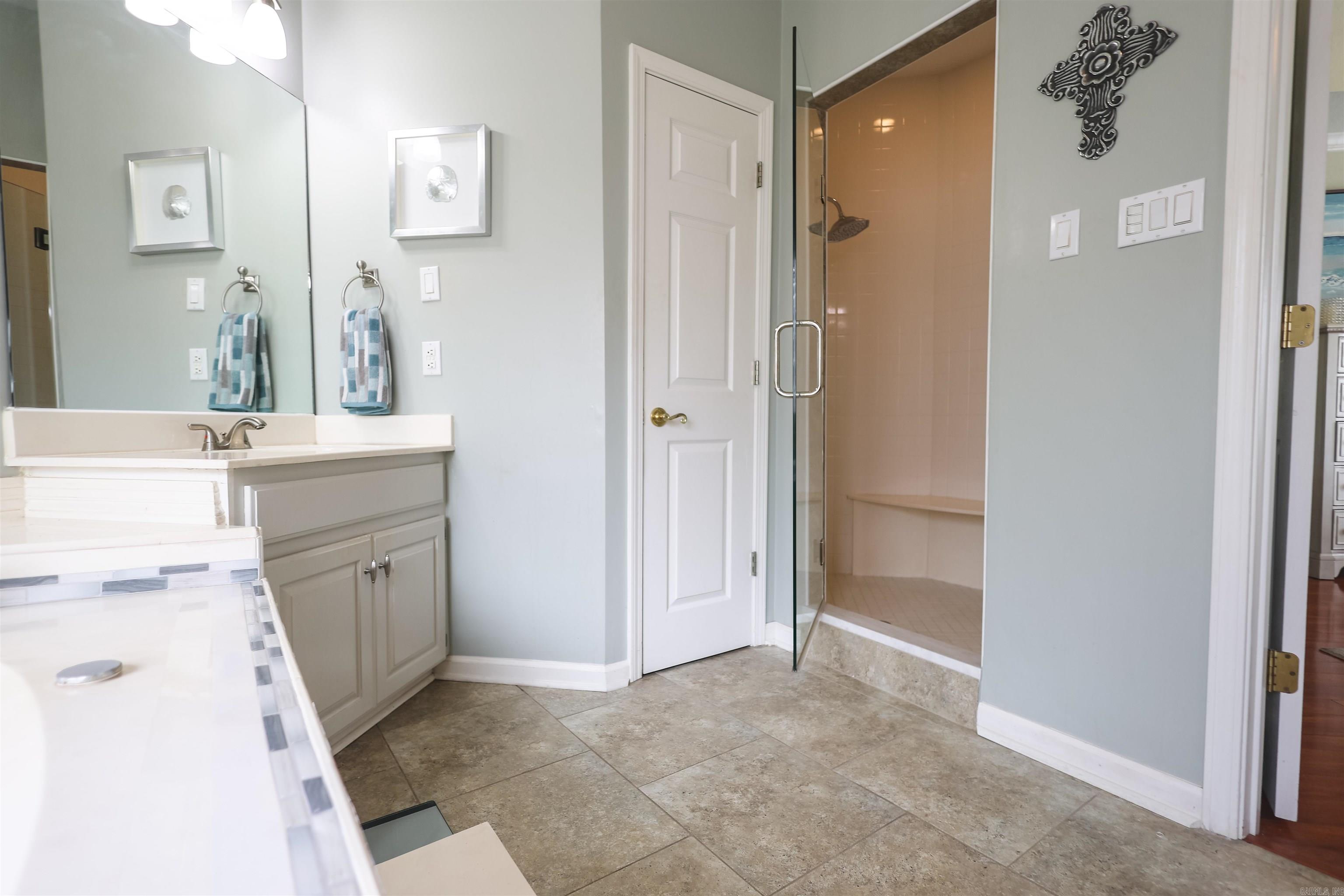 CLIFFWOOD - Residential