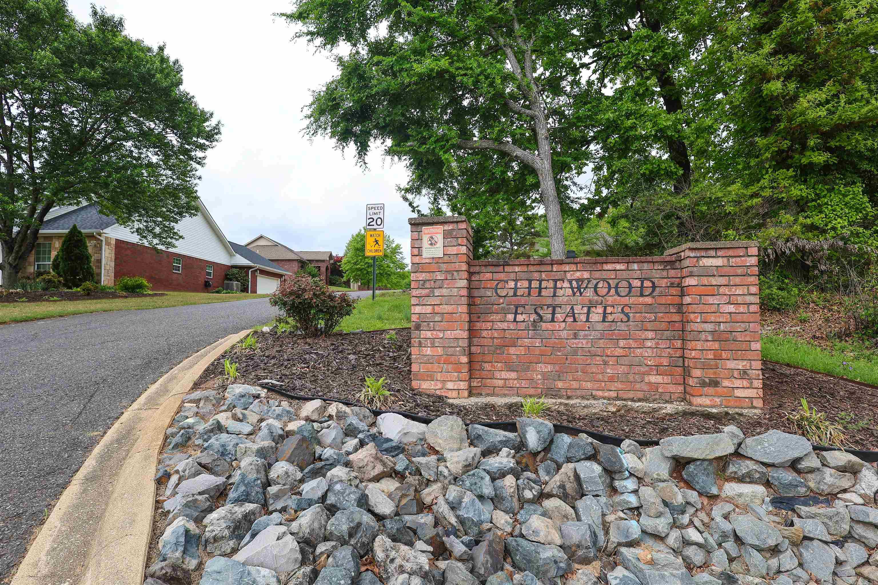 CLIFFWOOD - Residential