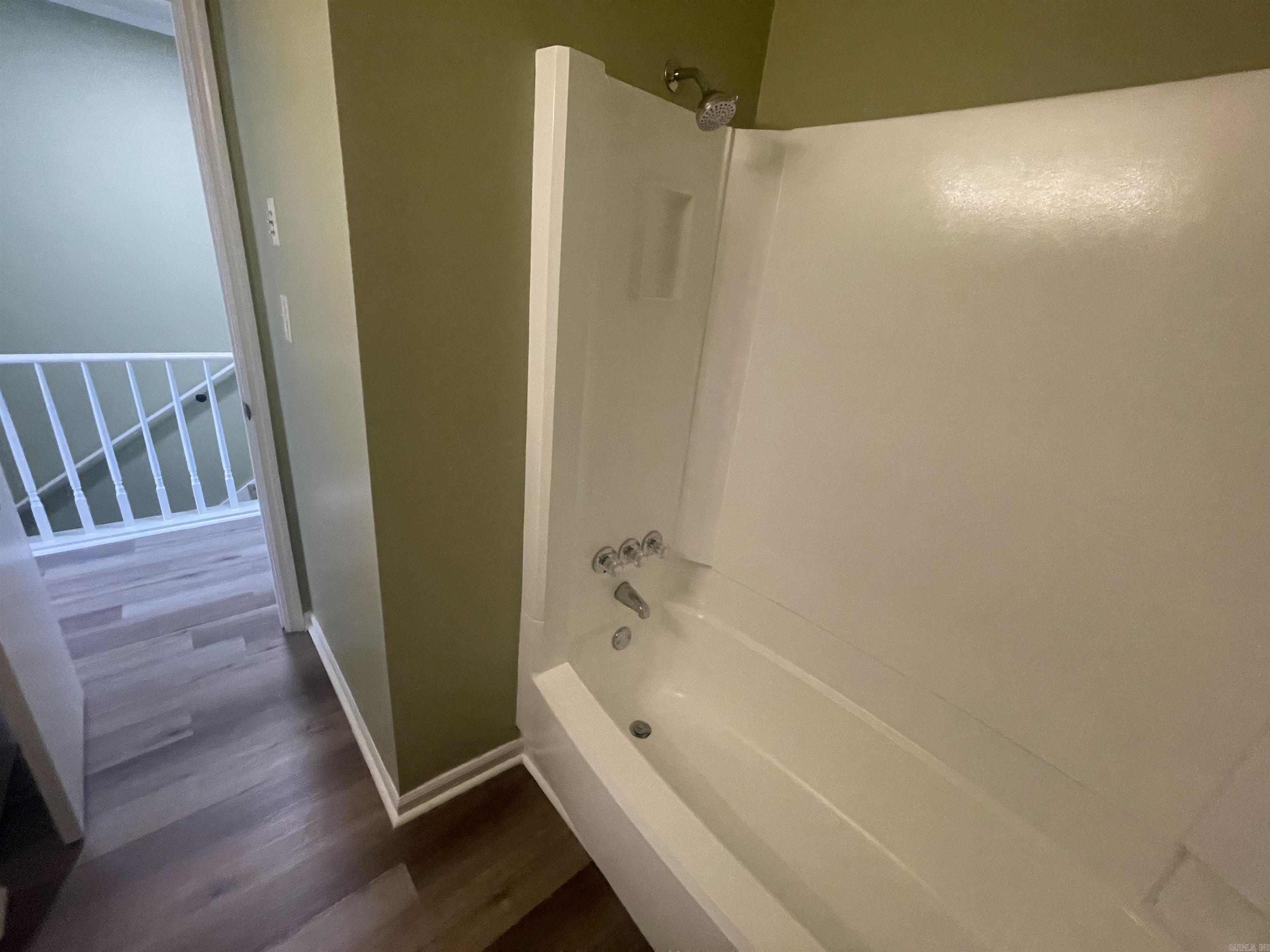 BRISTOL COMMONS TWNHS - Residential