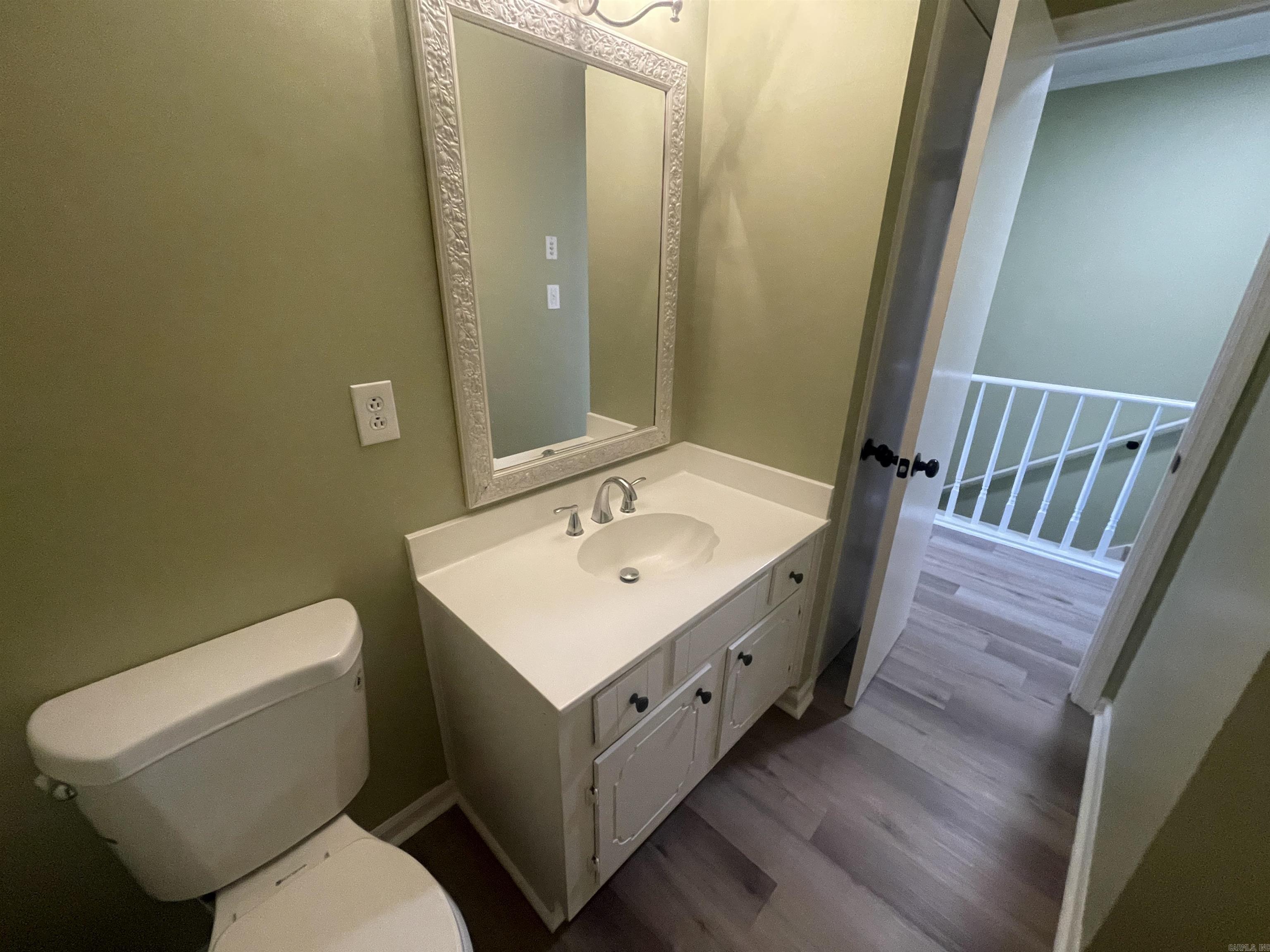 BRISTOL COMMONS TWNHS - Residential