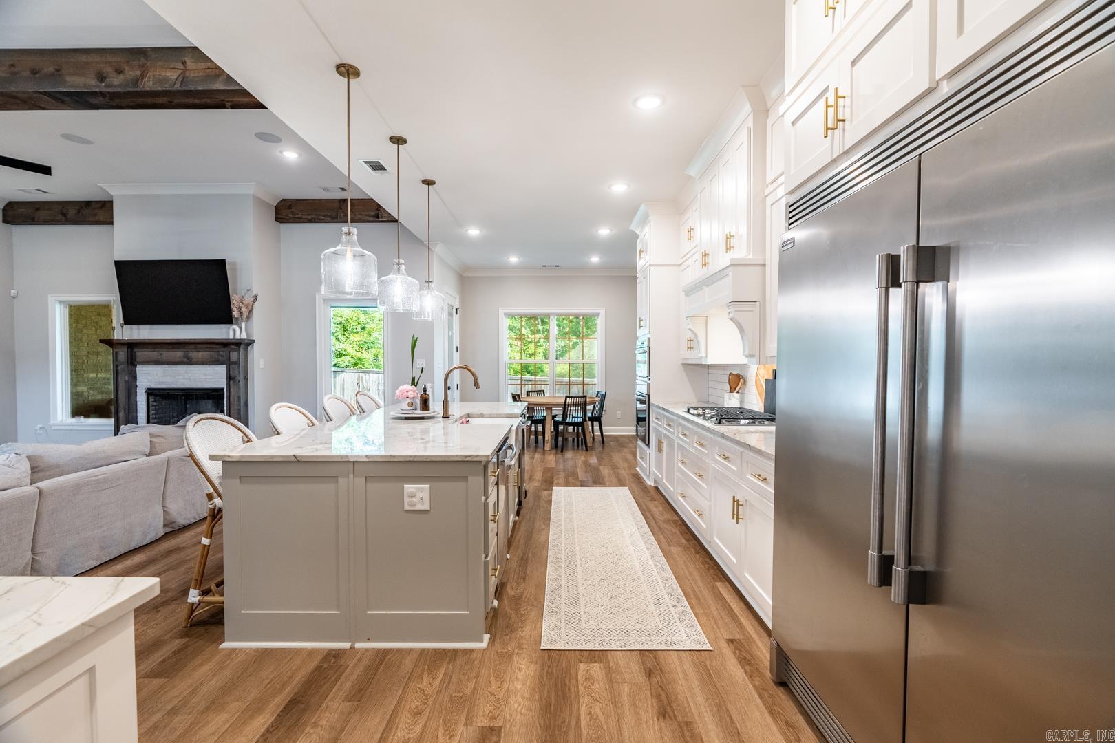 CHENAL VALLEY "ENSBURY PLACE" - Residential