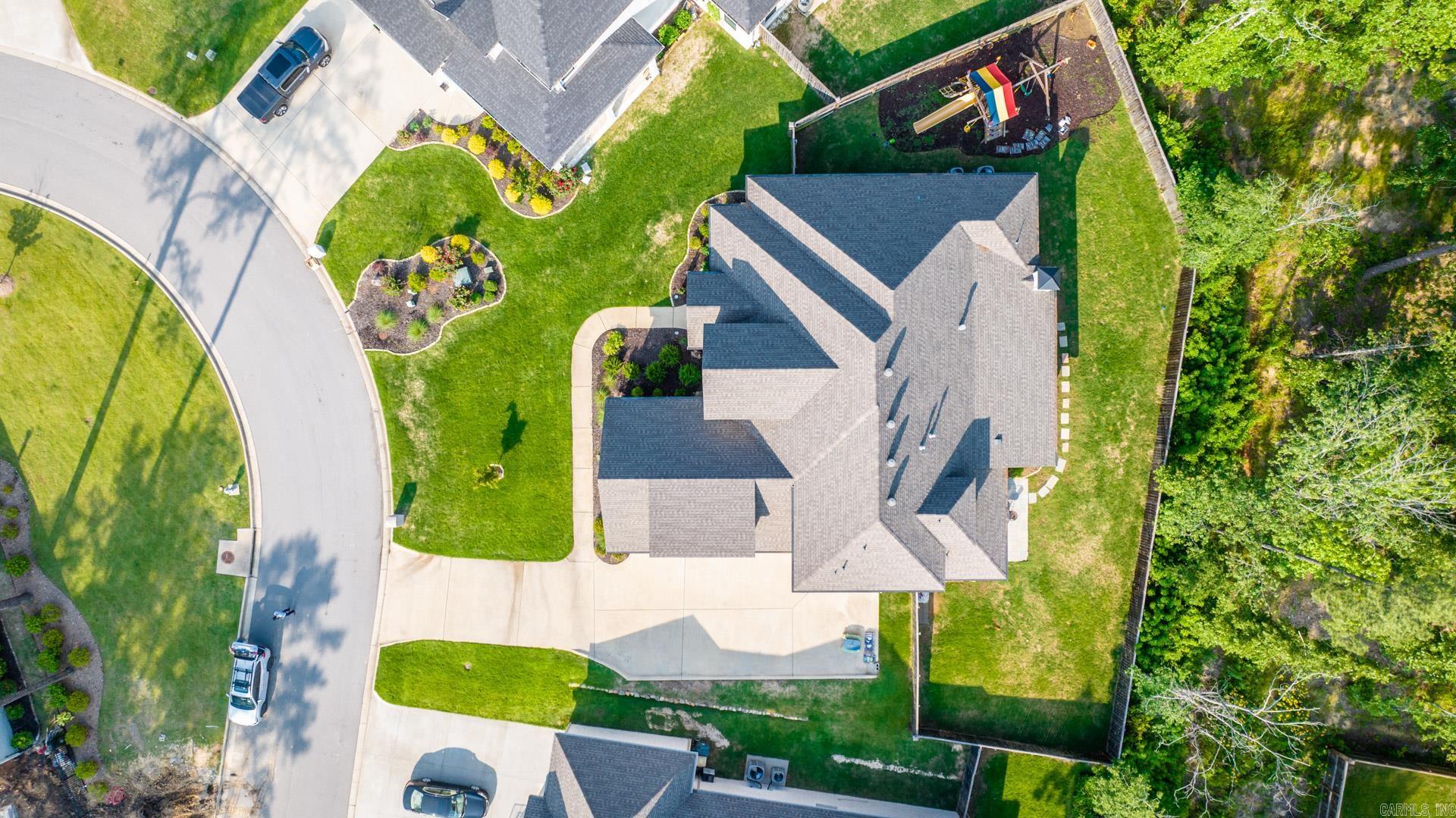 CHENAL VALLEY "ENSBURY PLACE" - Residential