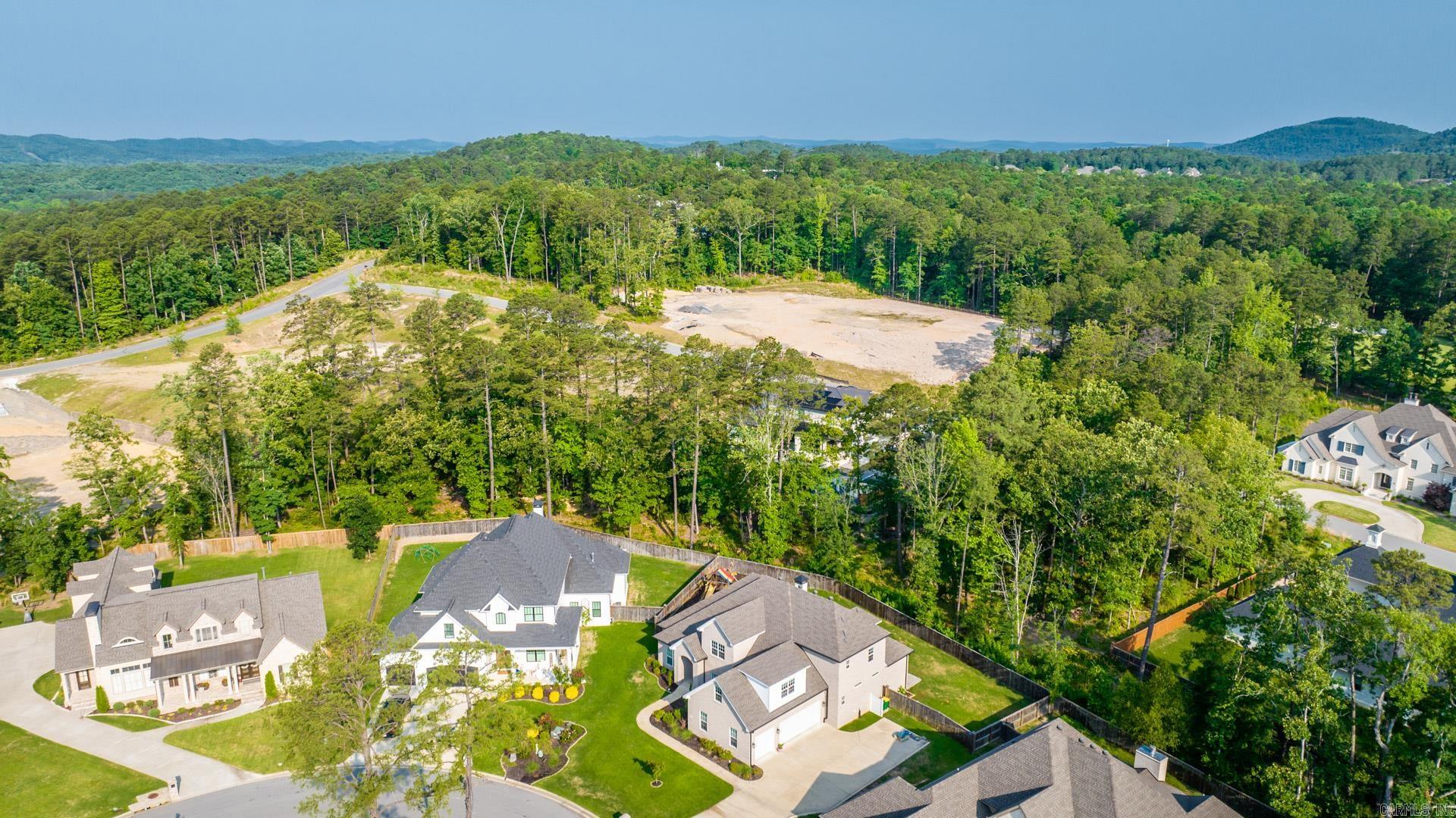 CHENAL VALLEY "ENSBURY PLACE" - Residential