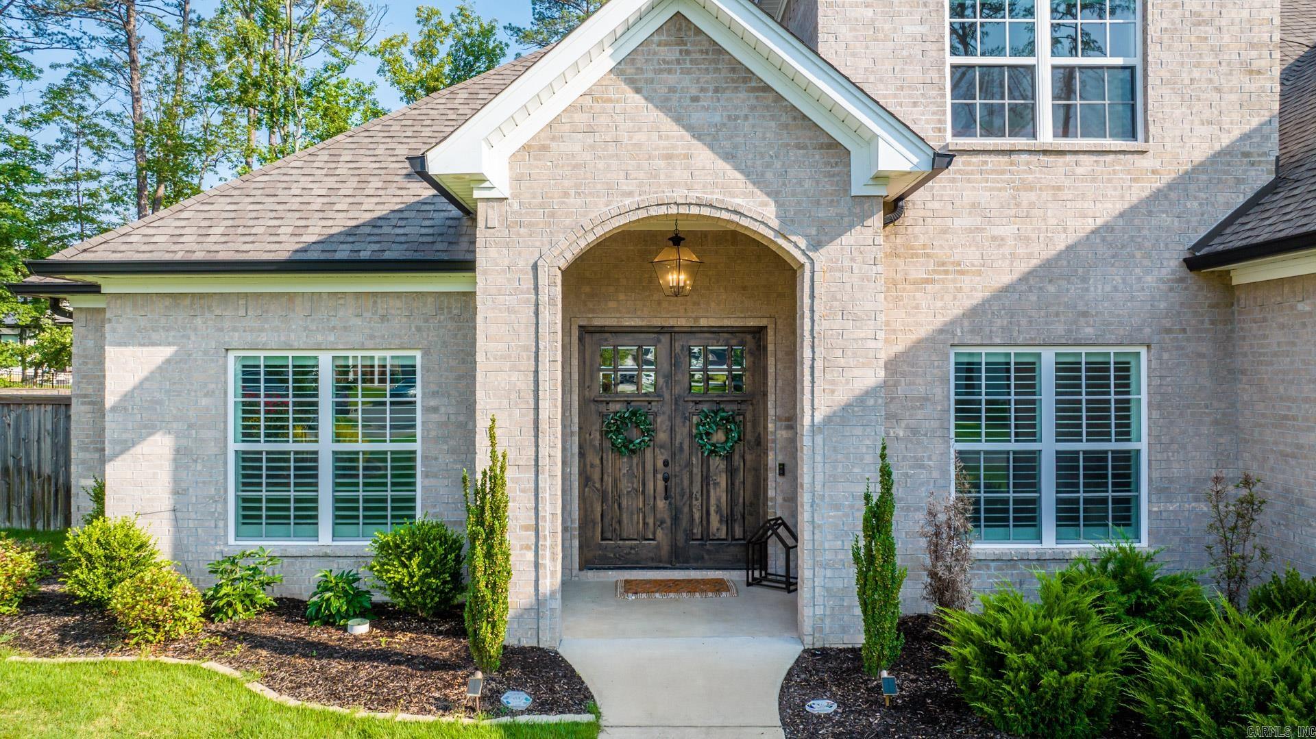 CHENAL VALLEY "ENSBURY PLACE" - Residential