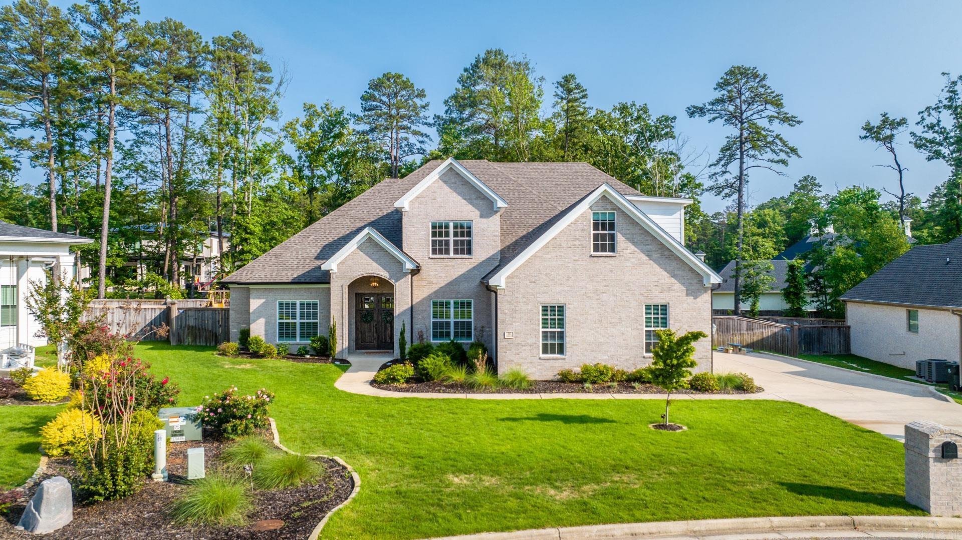 CHENAL VALLEY "ENSBURY PLACE" - Residential