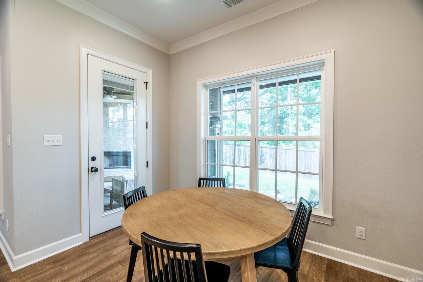 CHENAL VALLEY "ENSBURY PLACE" - Residential