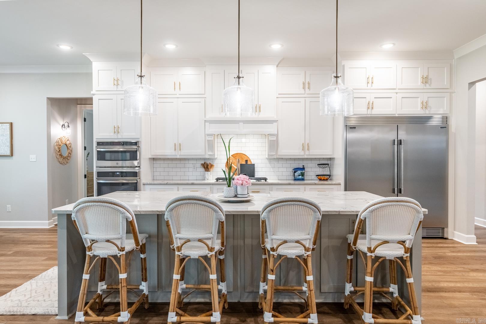 CHENAL VALLEY "ENSBURY PLACE" - Residential