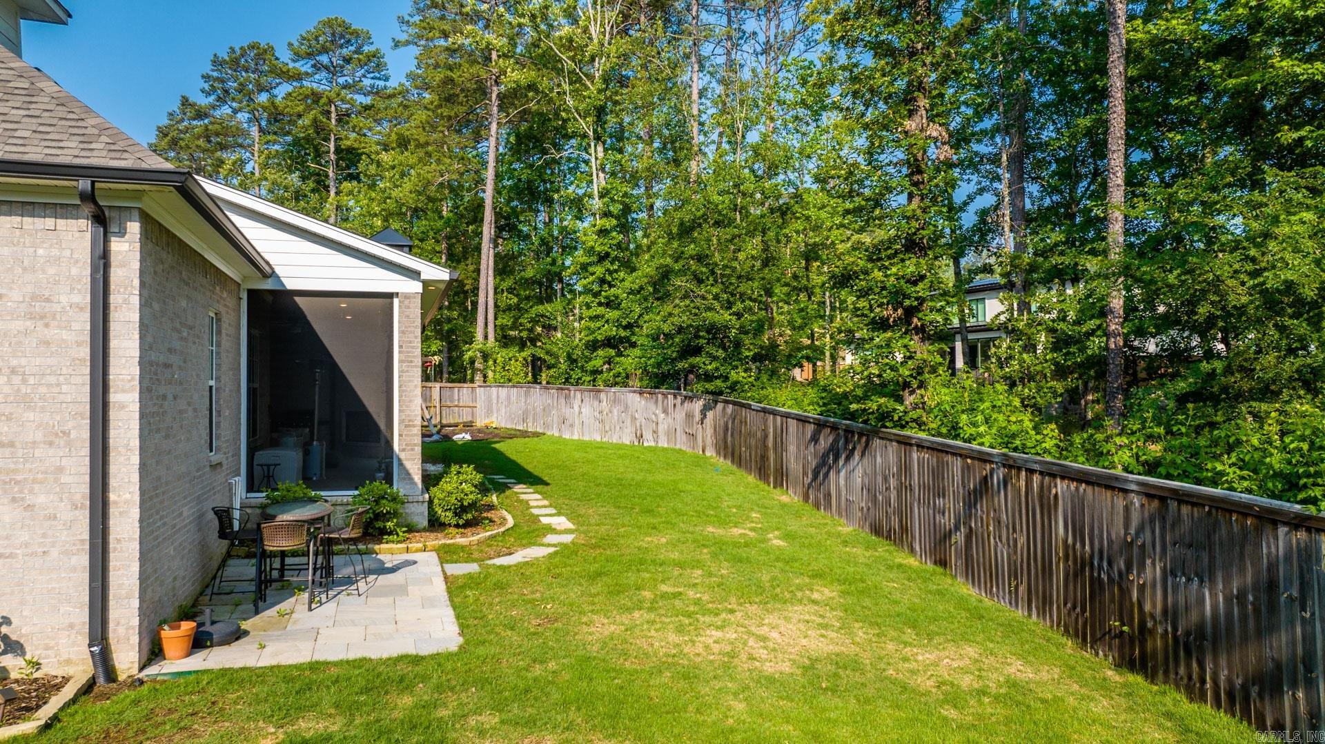 CHENAL VALLEY "ENSBURY PLACE" - Residential