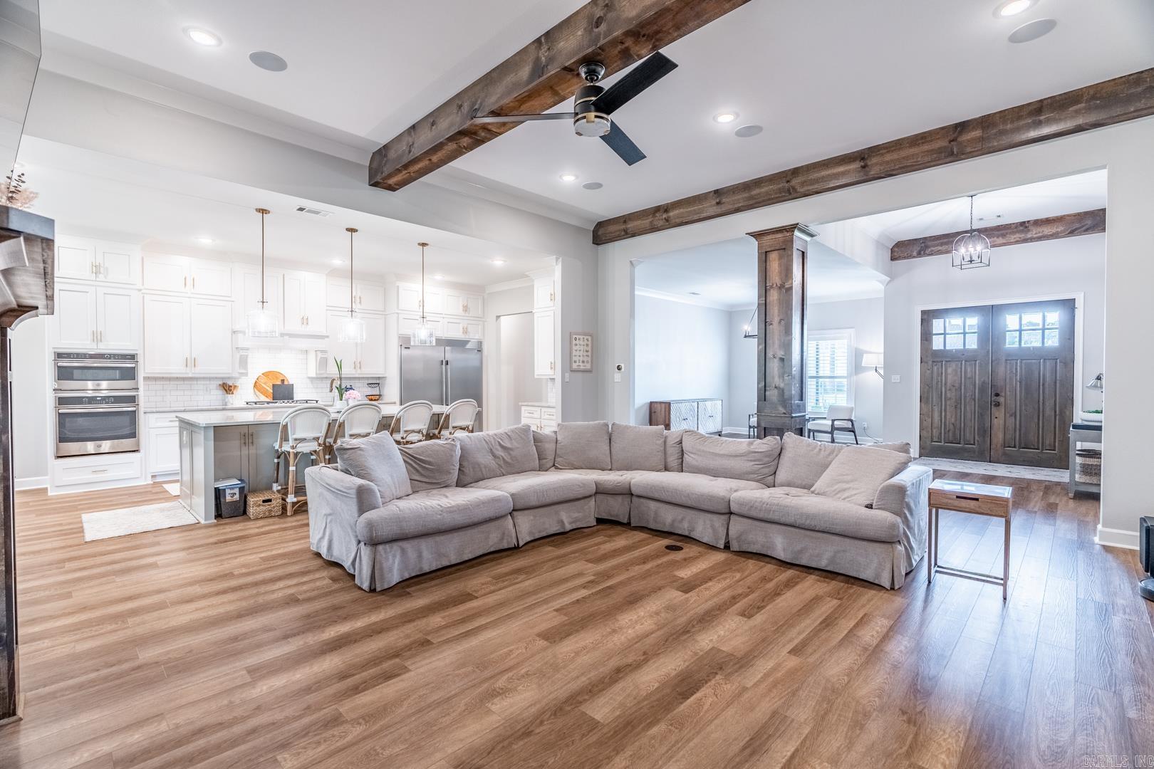 CHENAL VALLEY "ENSBURY PLACE" - Residential