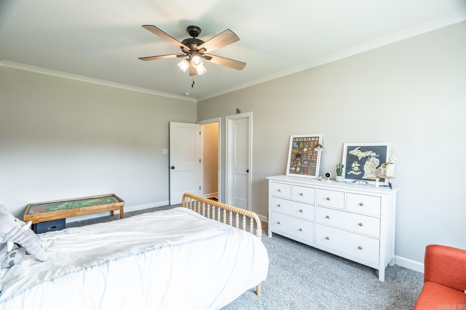 CHENAL VALLEY "ENSBURY PLACE" - Residential