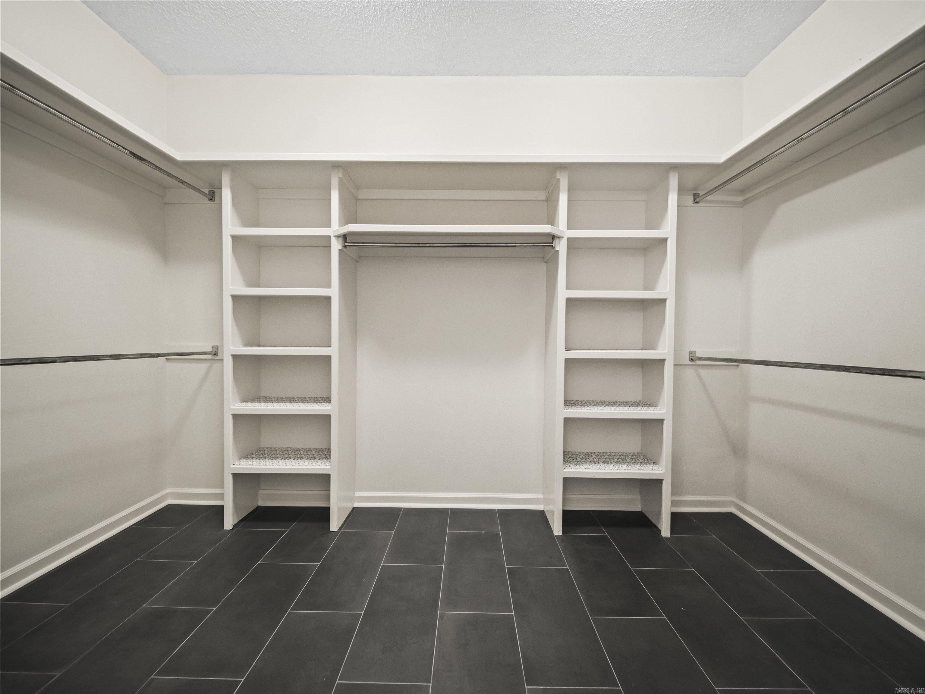 TIBURON - Residential