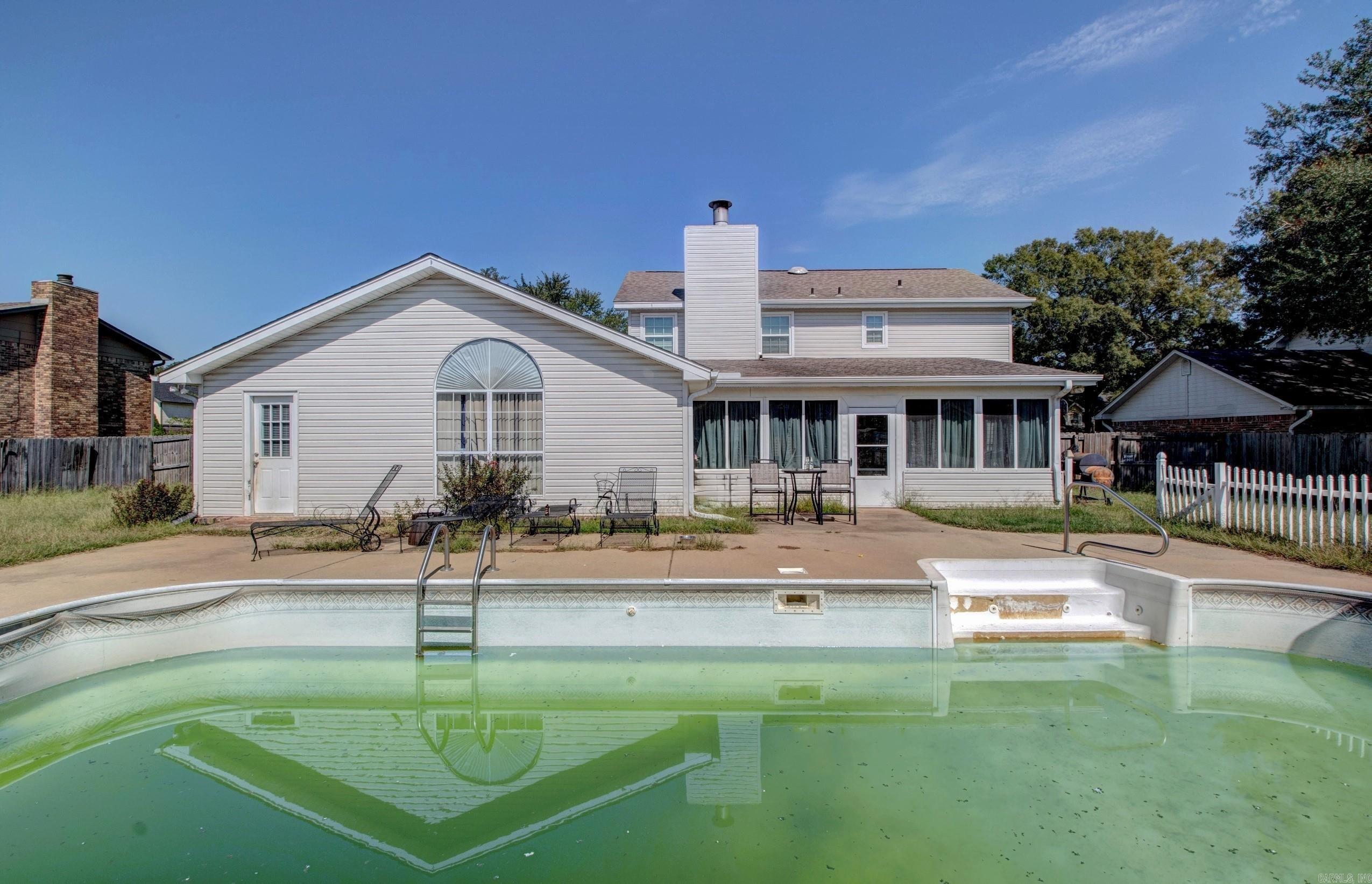 FOXWOOD J - Residential