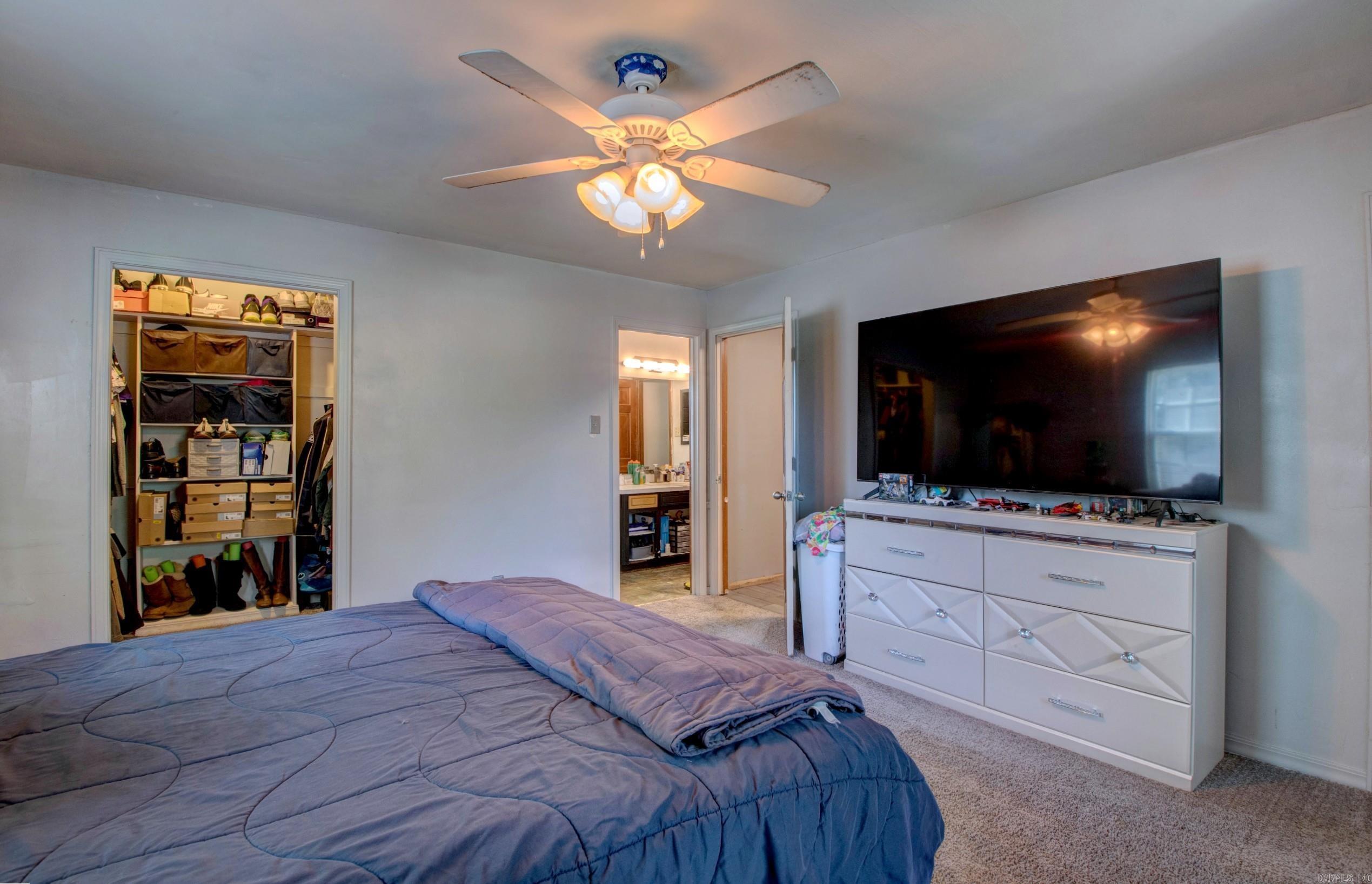 FOXWOOD J - Residential