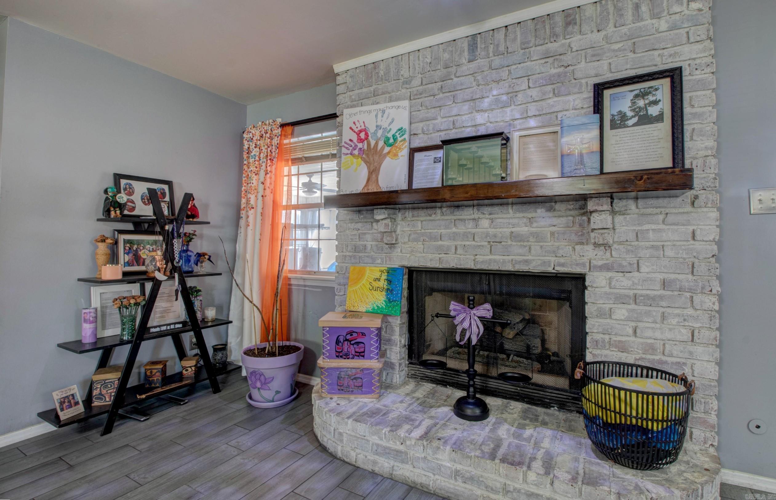 FOXWOOD J - Residential