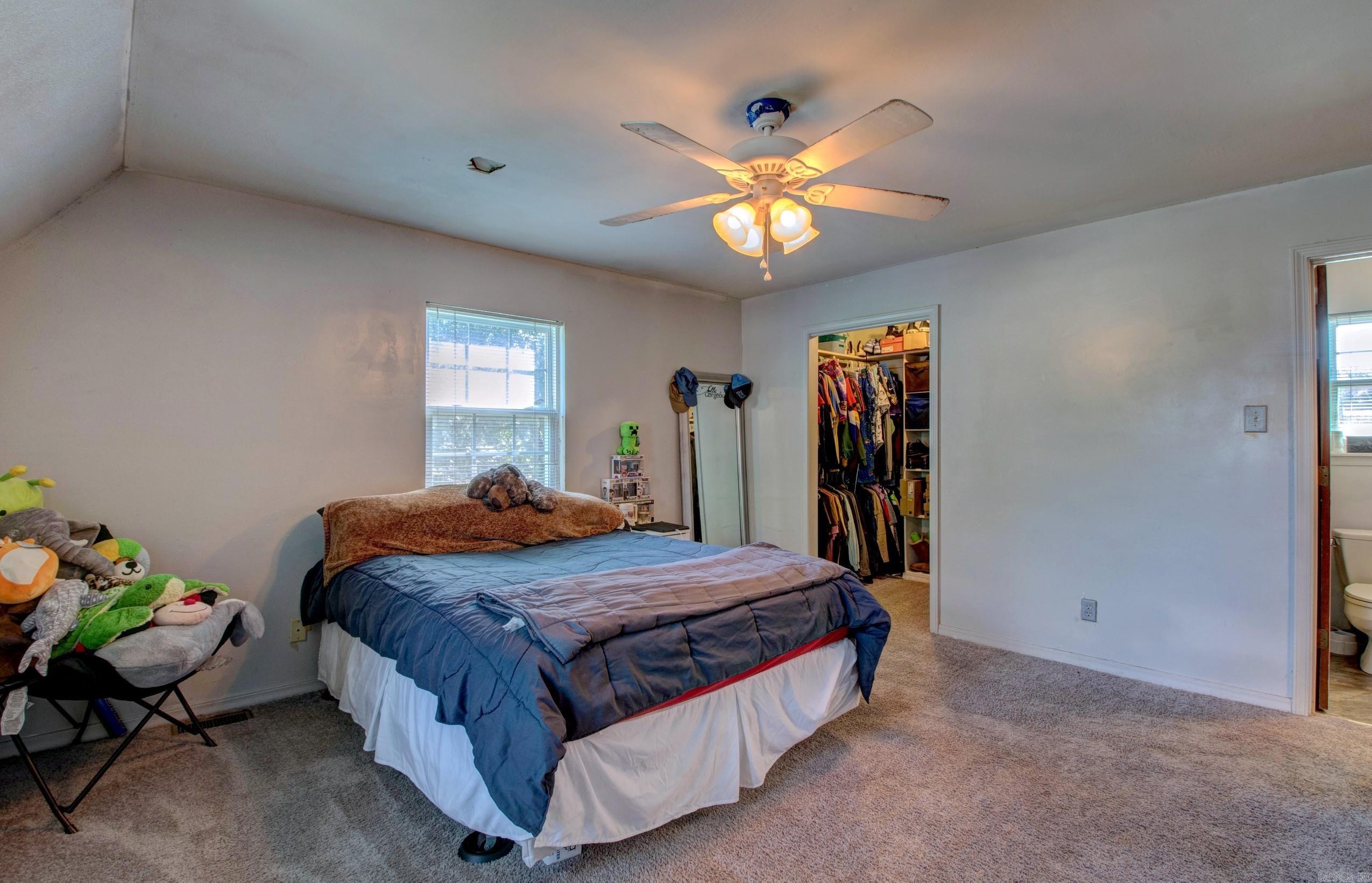 FOXWOOD J - Residential