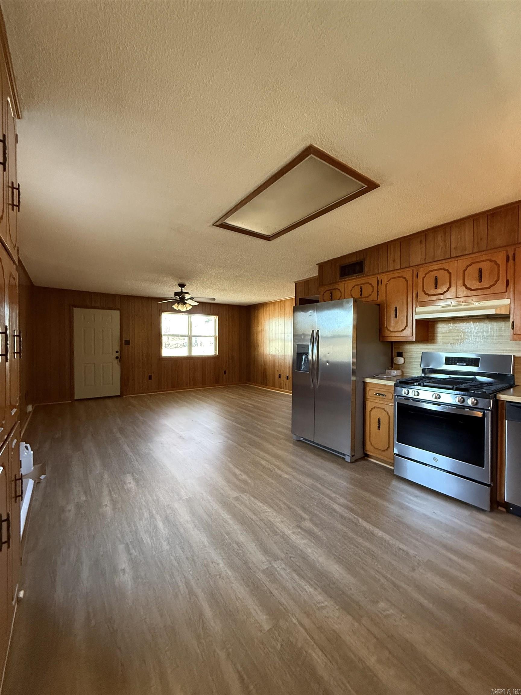 Metes & Bounds - Residential Income