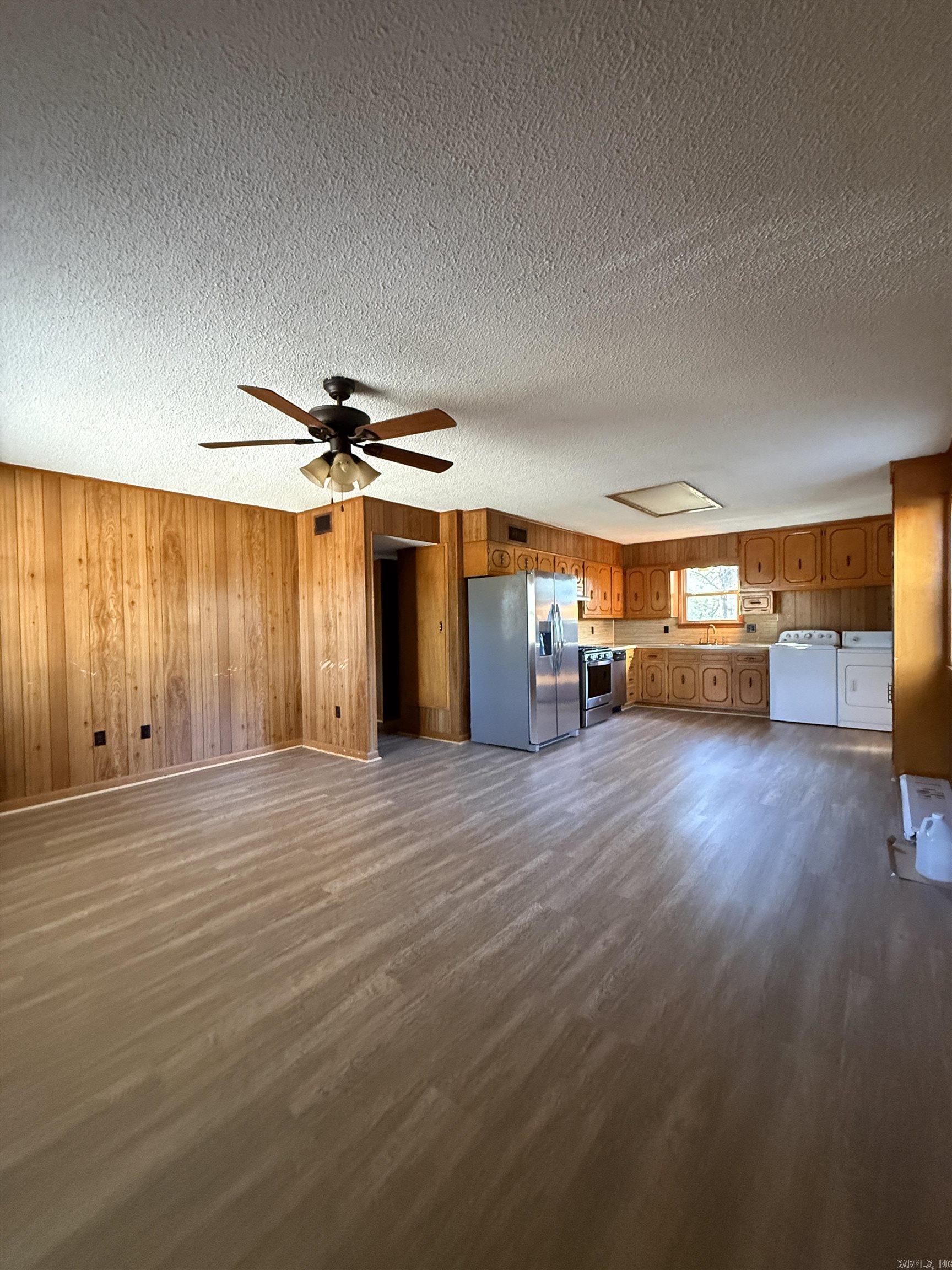 Metes & Bounds - Residential Income