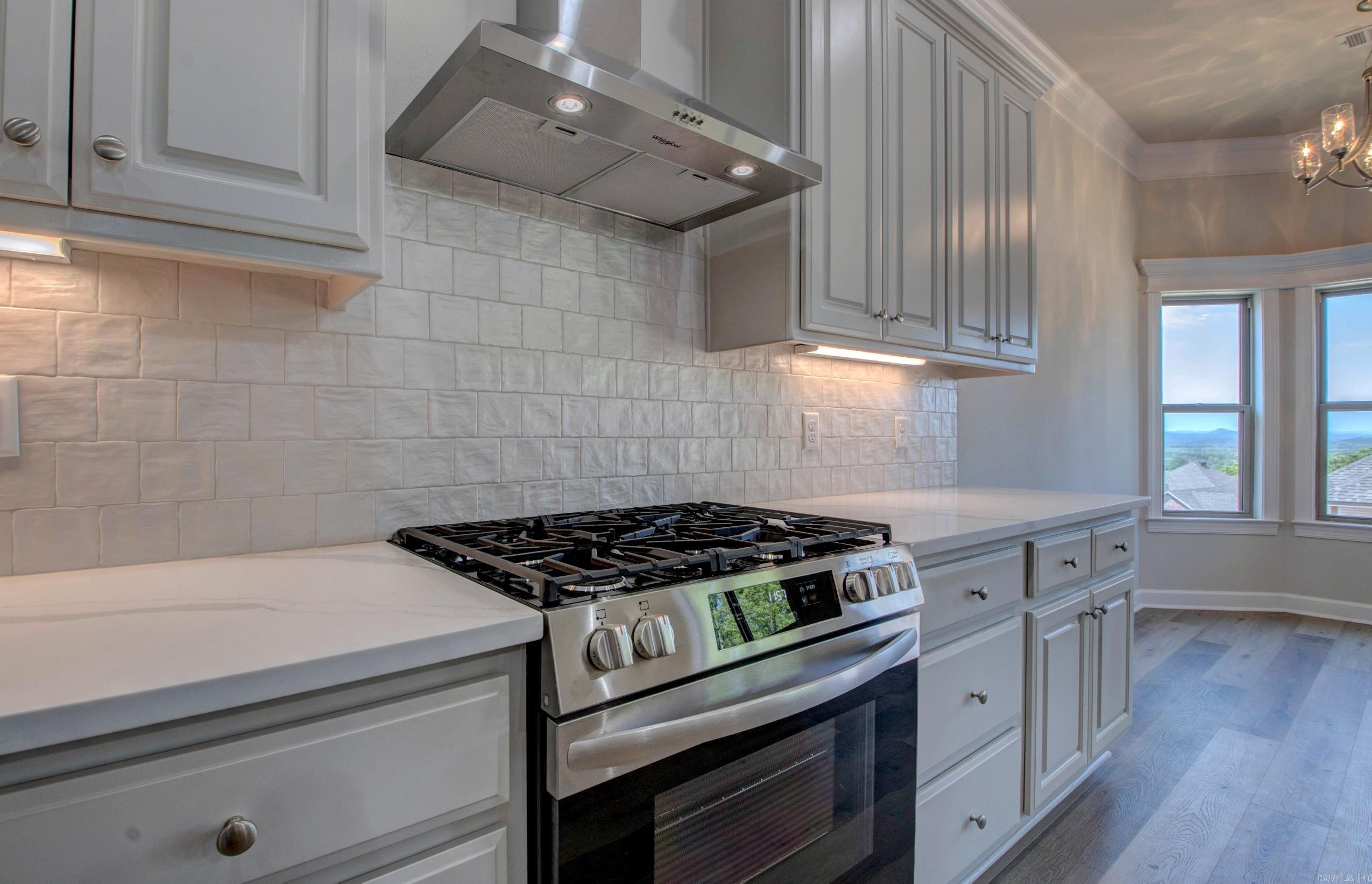 MAJESTIC POINTE - Residential