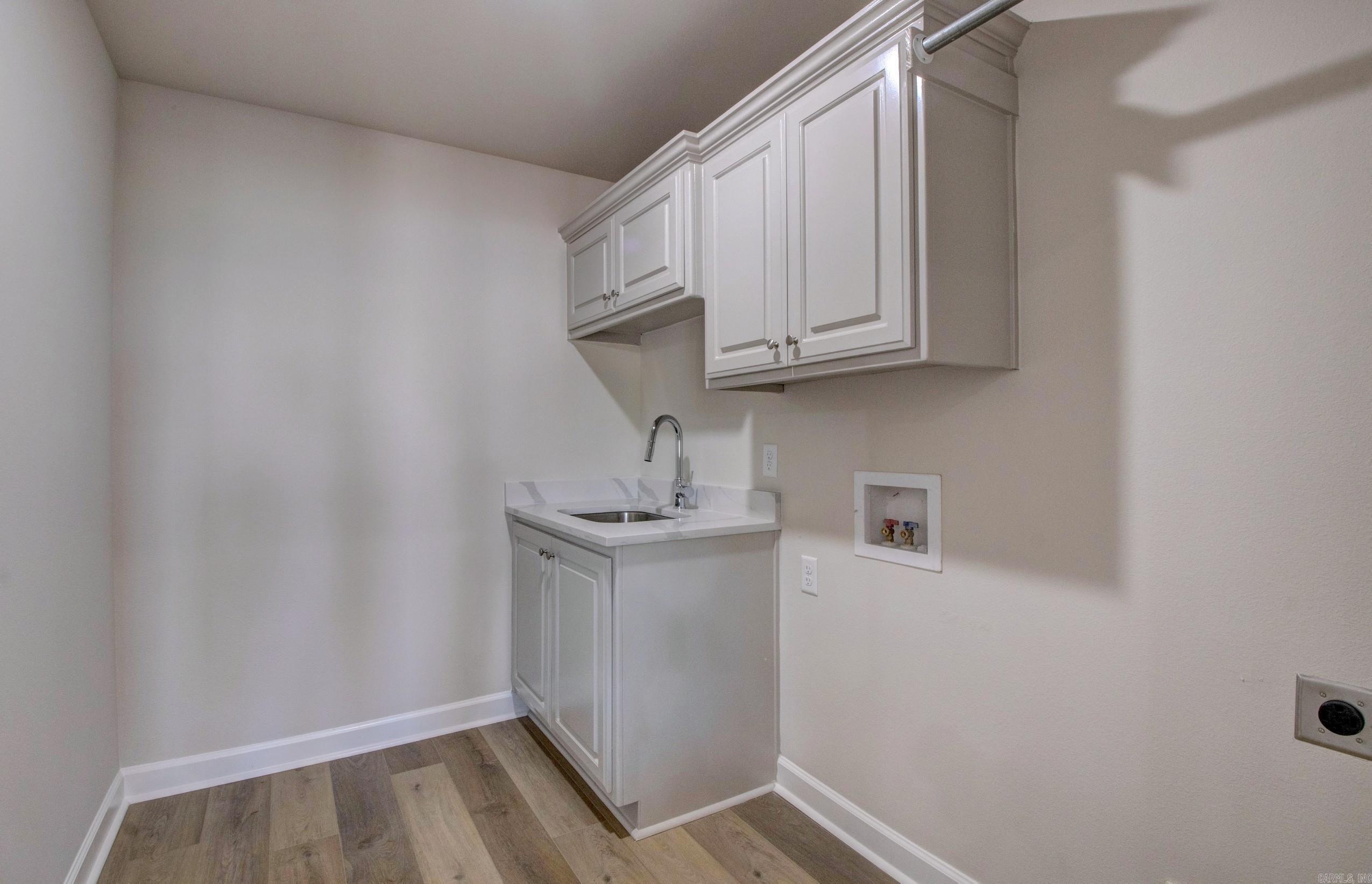 MAJESTIC POINTE - Residential