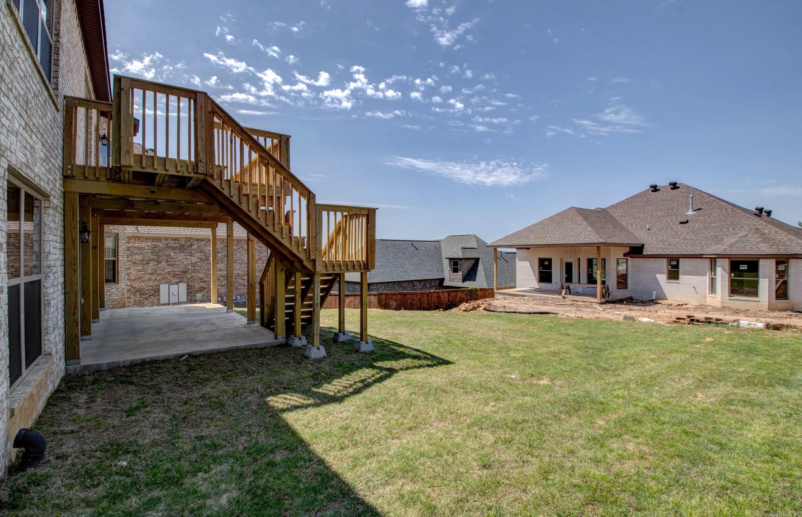 MAJESTIC POINTE - Residential