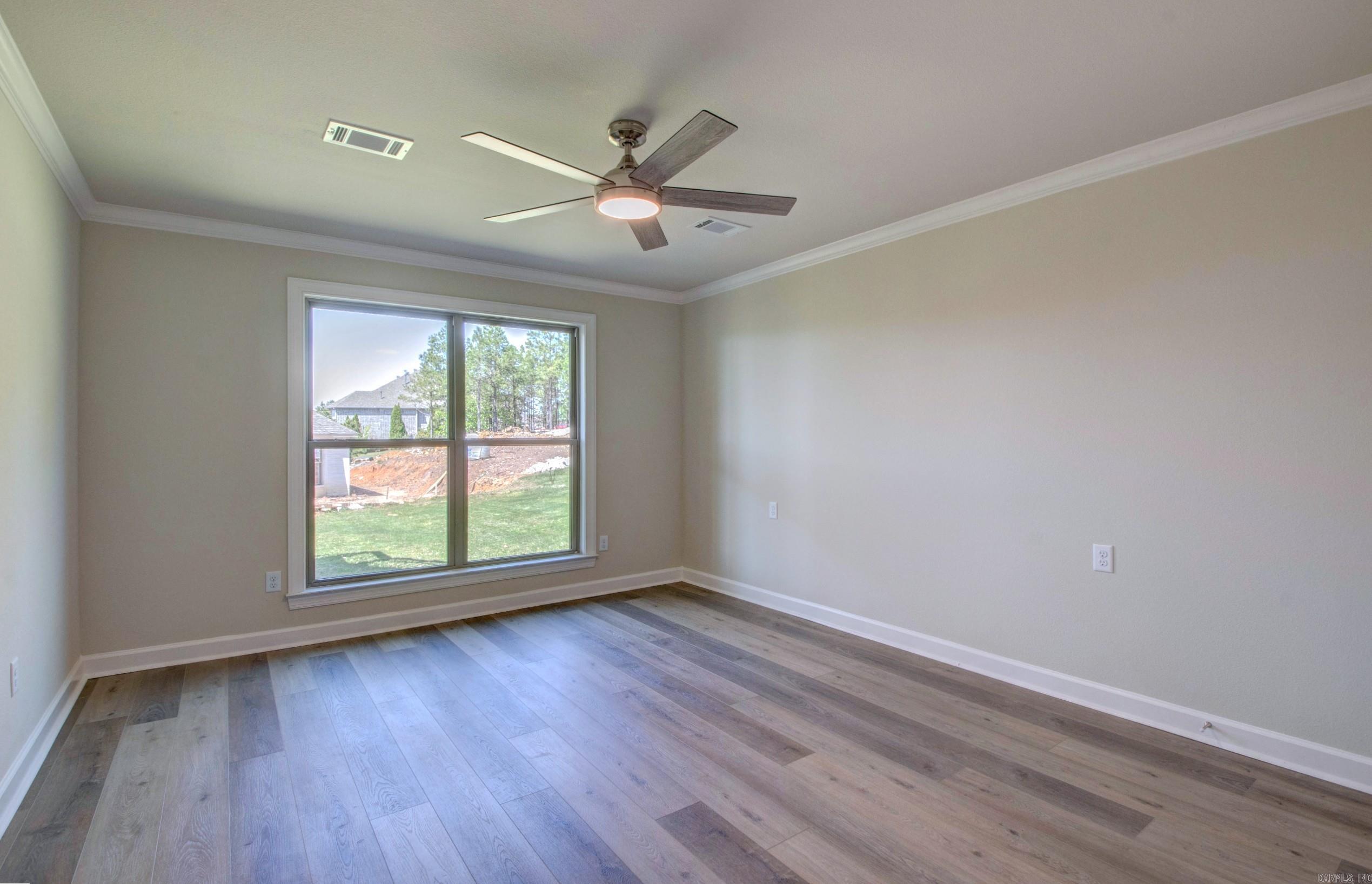 MAJESTIC POINTE - Residential