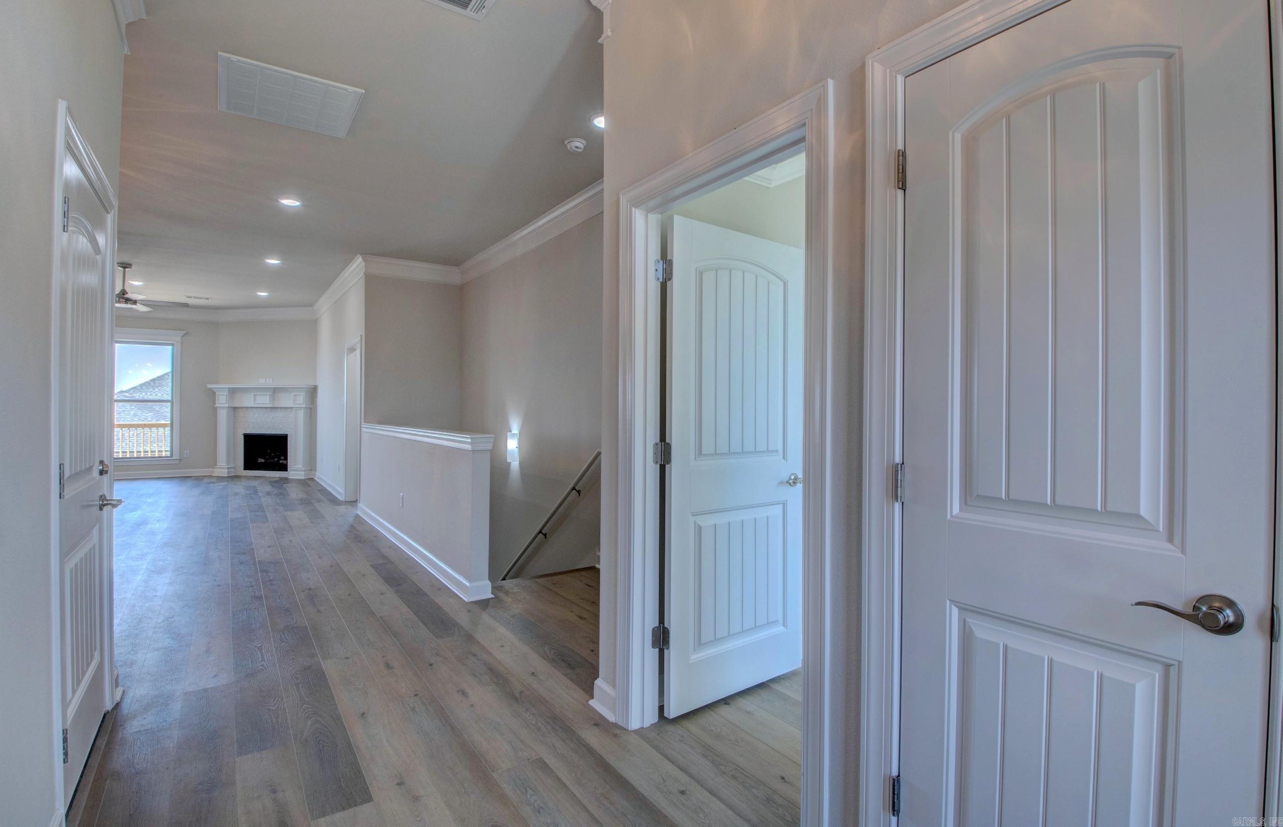 MAJESTIC POINTE - Residential