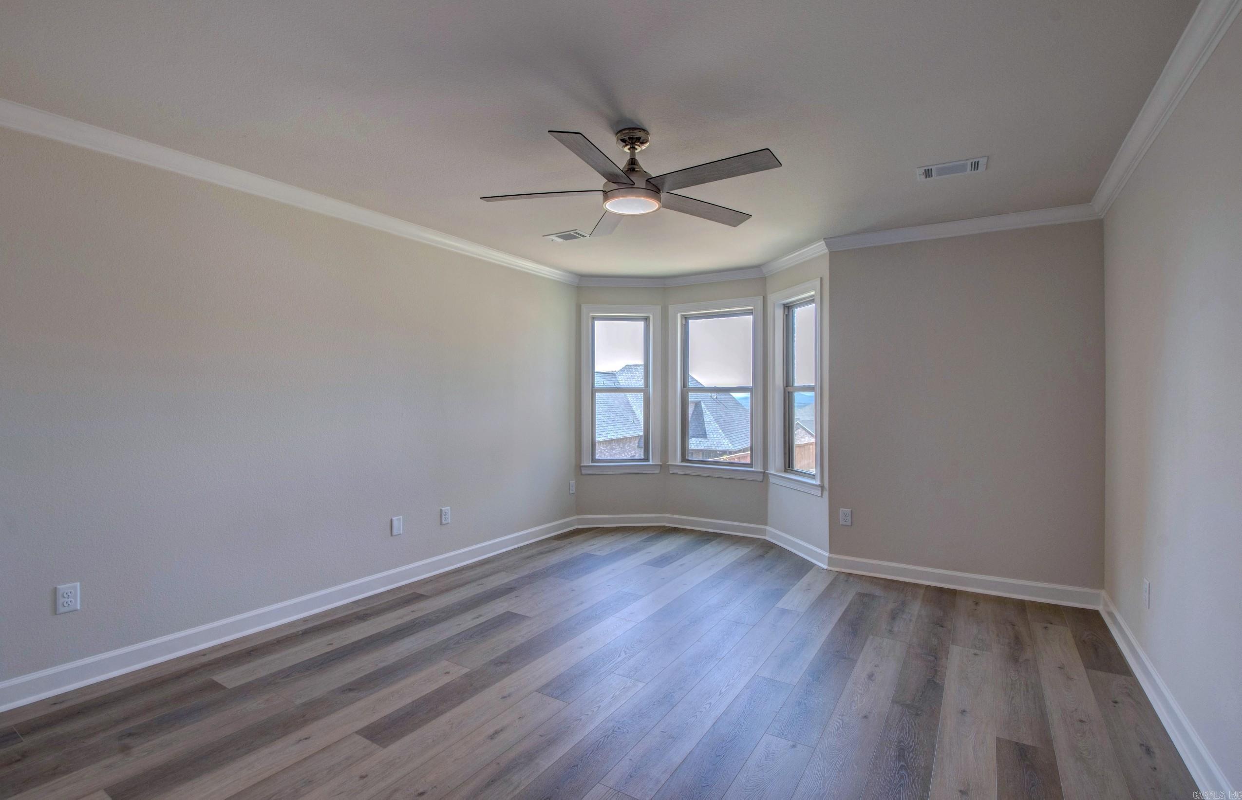 MAJESTIC POINTE - Residential